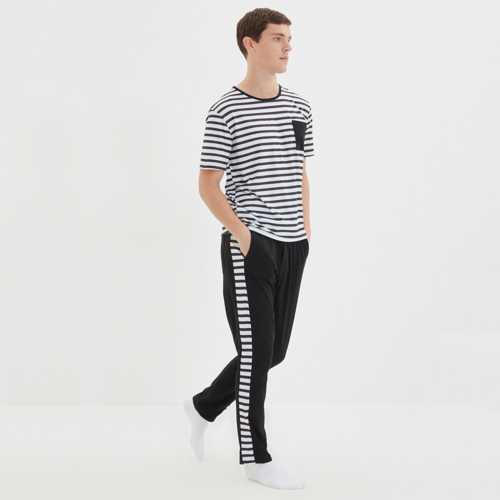 ترينديول أسود لباس نوم-men-clothing-nightwear-sets-image-2