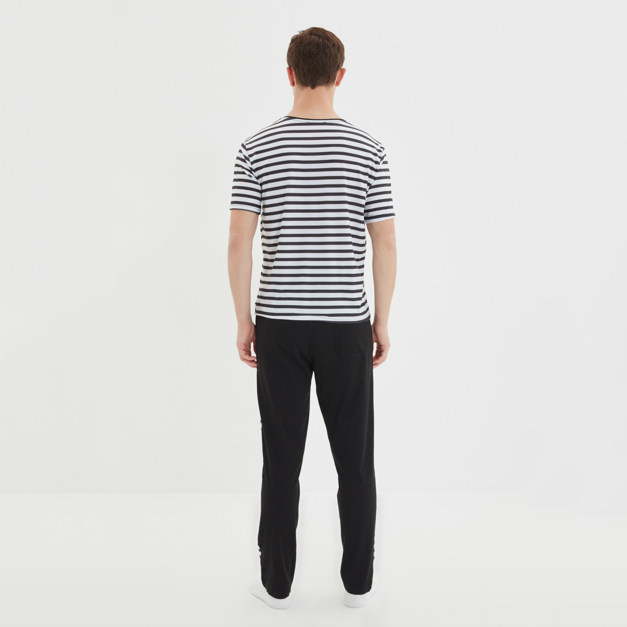 ترينديول أسود لباس نوم-men-clothing-nightwear-sets-image-6