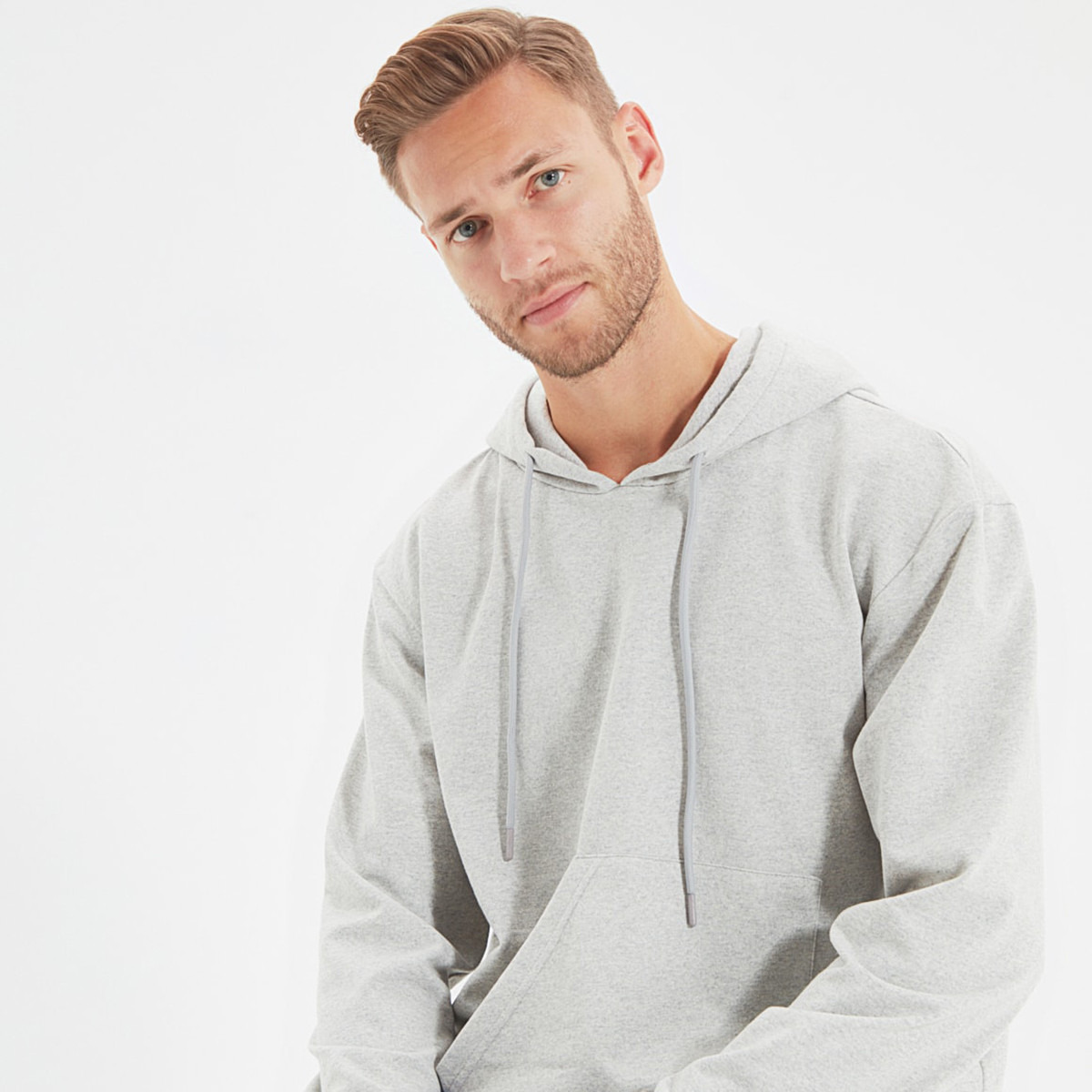 Trendyol Men Solid Hooded Neck Sweatshirt-men-winterwear-hoodiesandsweatshirts-image-1