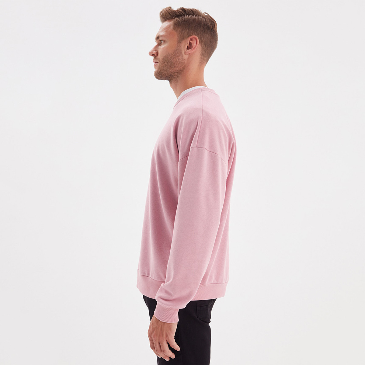 Trendyol Men Solid Crew Neck Sweatshirt-men-winterwear-hoodiesandsweatshirts-image-2