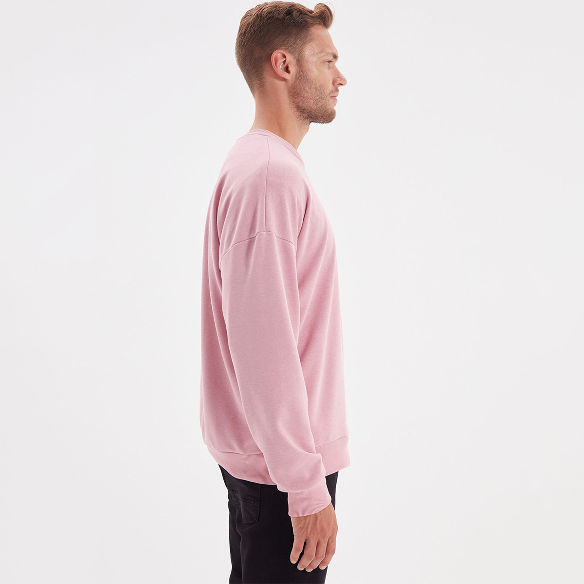 Trendyol Men Solid Crew Neck Sweatshirt-men-winterwear-hoodiesandsweatshirts-image-3