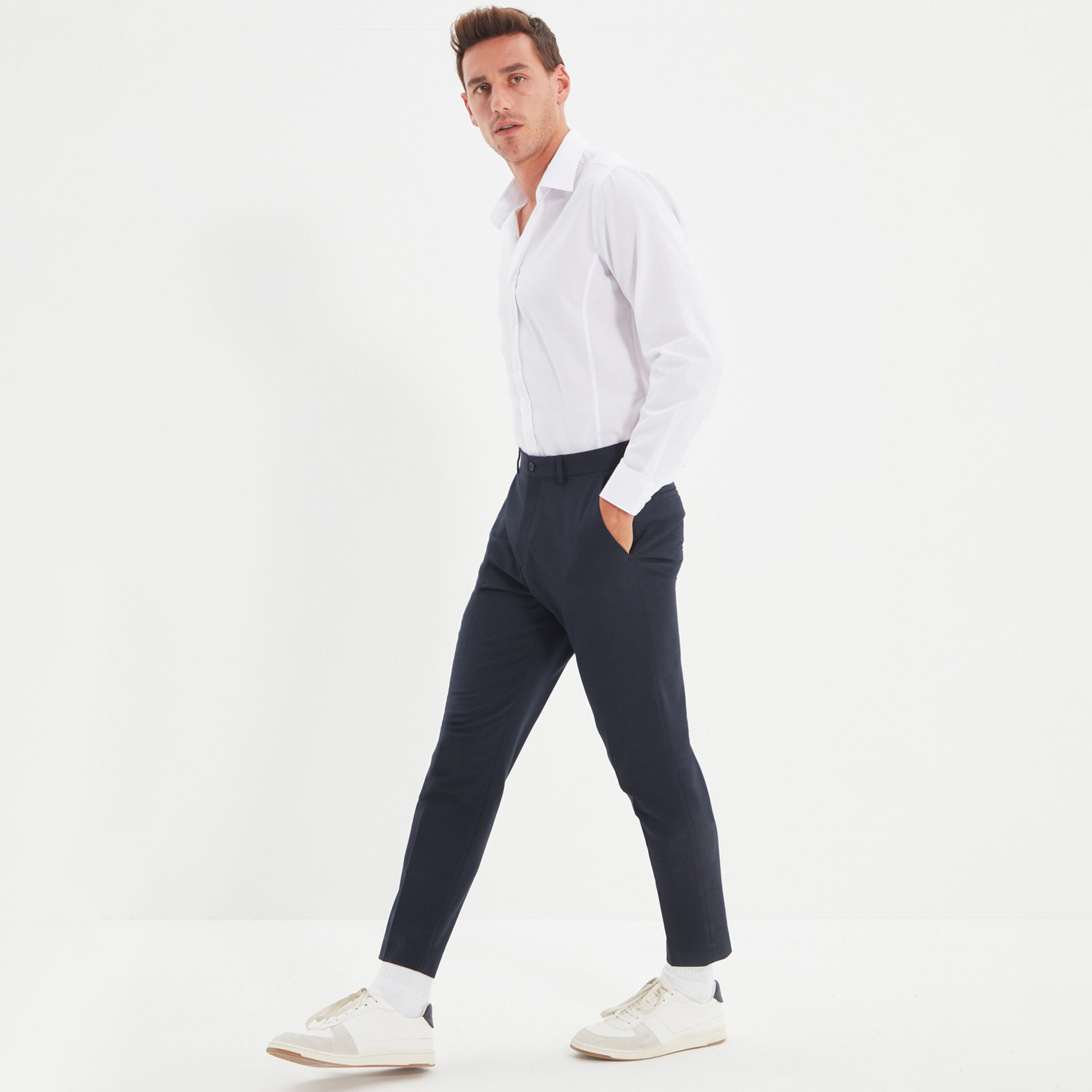 ترينديول أبيض  قميص-men-clothing-shirts-image-4