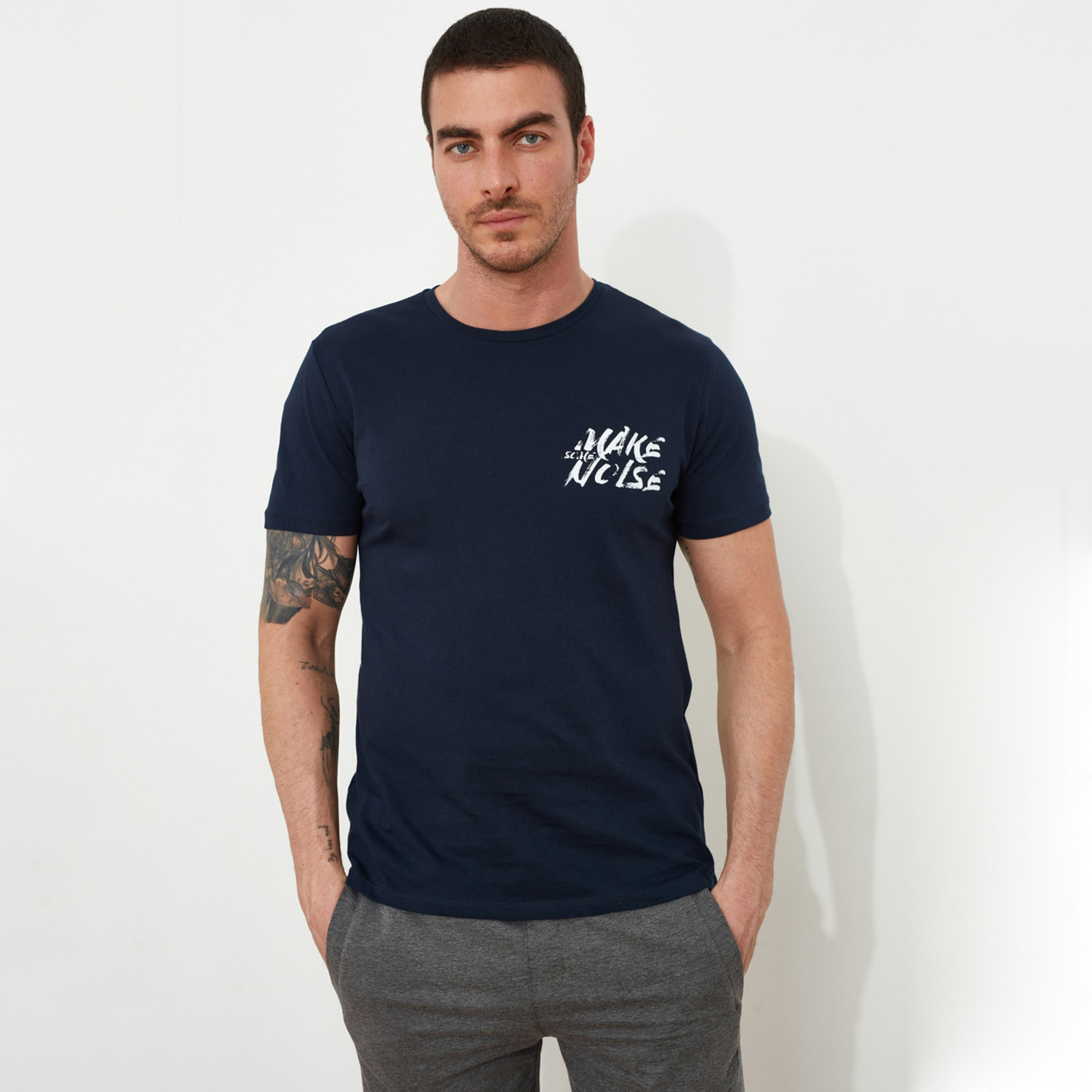 Trendyol Men Solid Crew Neck T-Shirt-men-clothing-tshirtsandpolos-tshirts-image-1