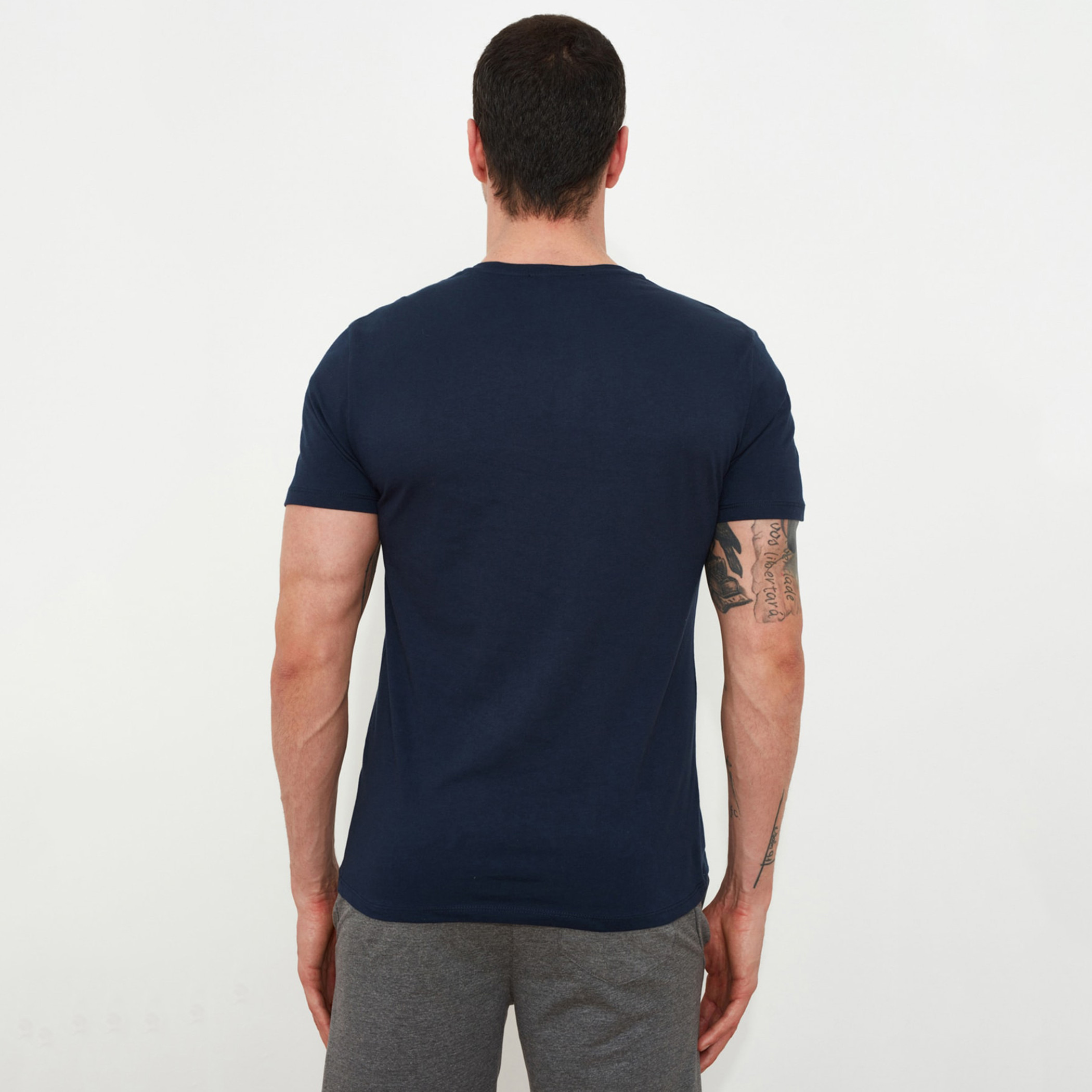 Trendyol Men Solid Crew Neck T-Shirt-men-clothing-tshirtsandpolos-tshirts-image-4