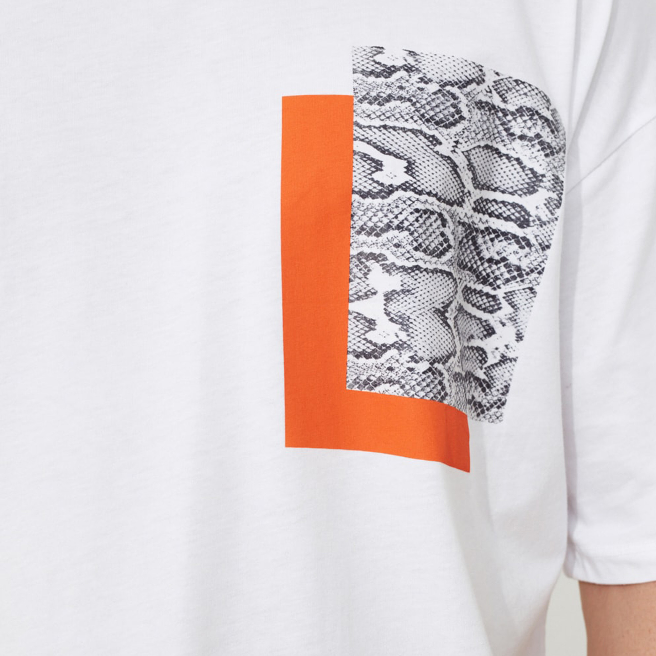 ترينديول أبيض تي شيرت-men-clothing-tshirtsandpolos-tshirts-image-4