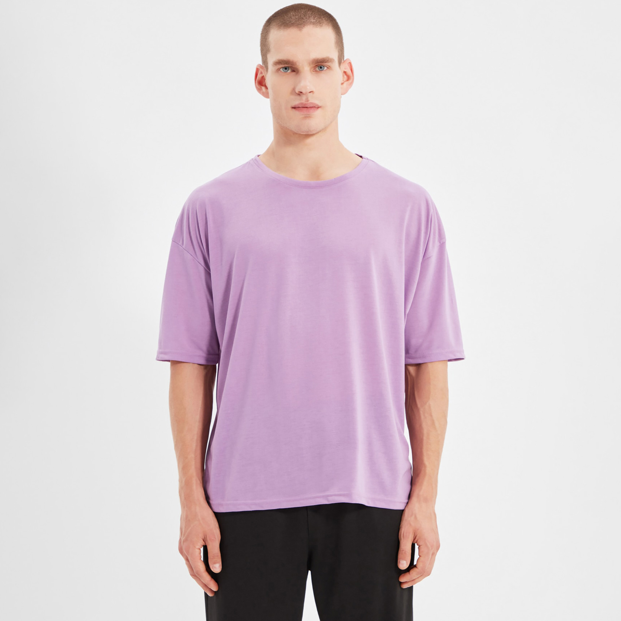 Trendyol Man Solid Crew Neck T-Shirt-men-clothing-tshirtsandpolos-tshirts-image-1