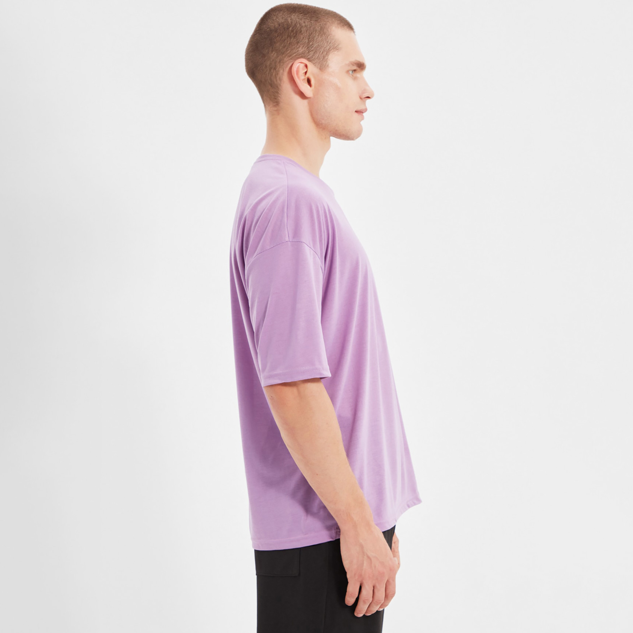 Trendyol Man Solid Crew Neck T-Shirt-men-clothing-tshirtsandpolos-tshirts-image-2