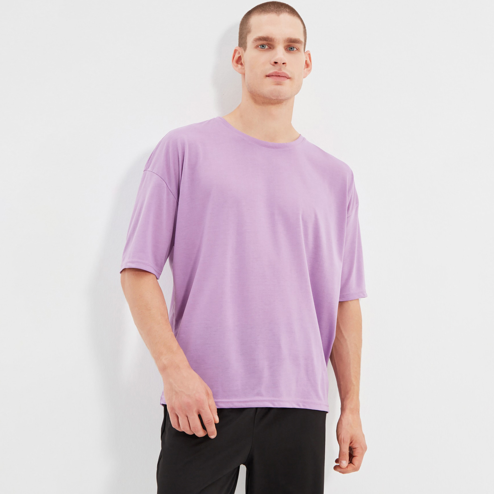 Trendyol Man Solid Crew Neck T-Shirt-men-clothing-tshirtsandpolos-tshirts-image-5