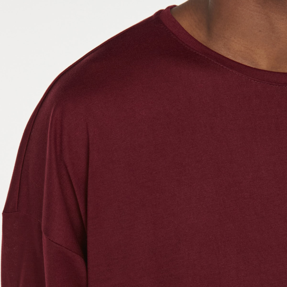 ترينديول تي شيرت عنابي سادة برقبة دائرية كبيرة الحجم للرجال-men-clothing-tshirtsandpolos-tshirts-image-3