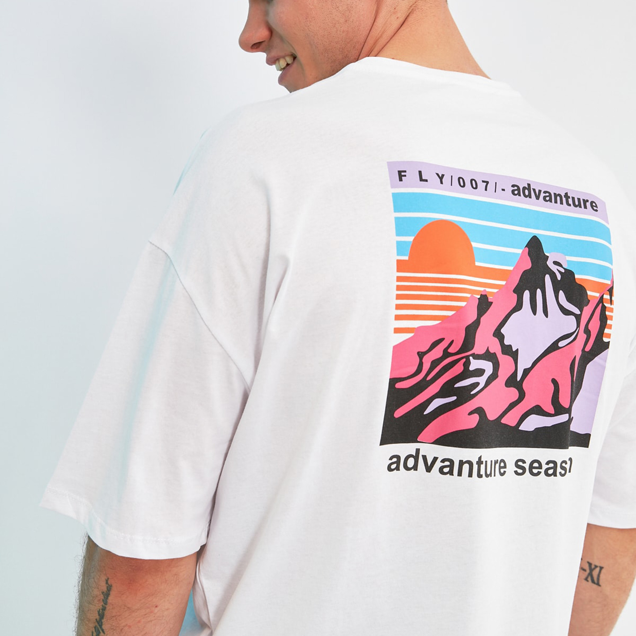 ترينديول أبيض تي شيرت-men-clothing-tshirtsandpolos-tshirts-image-3