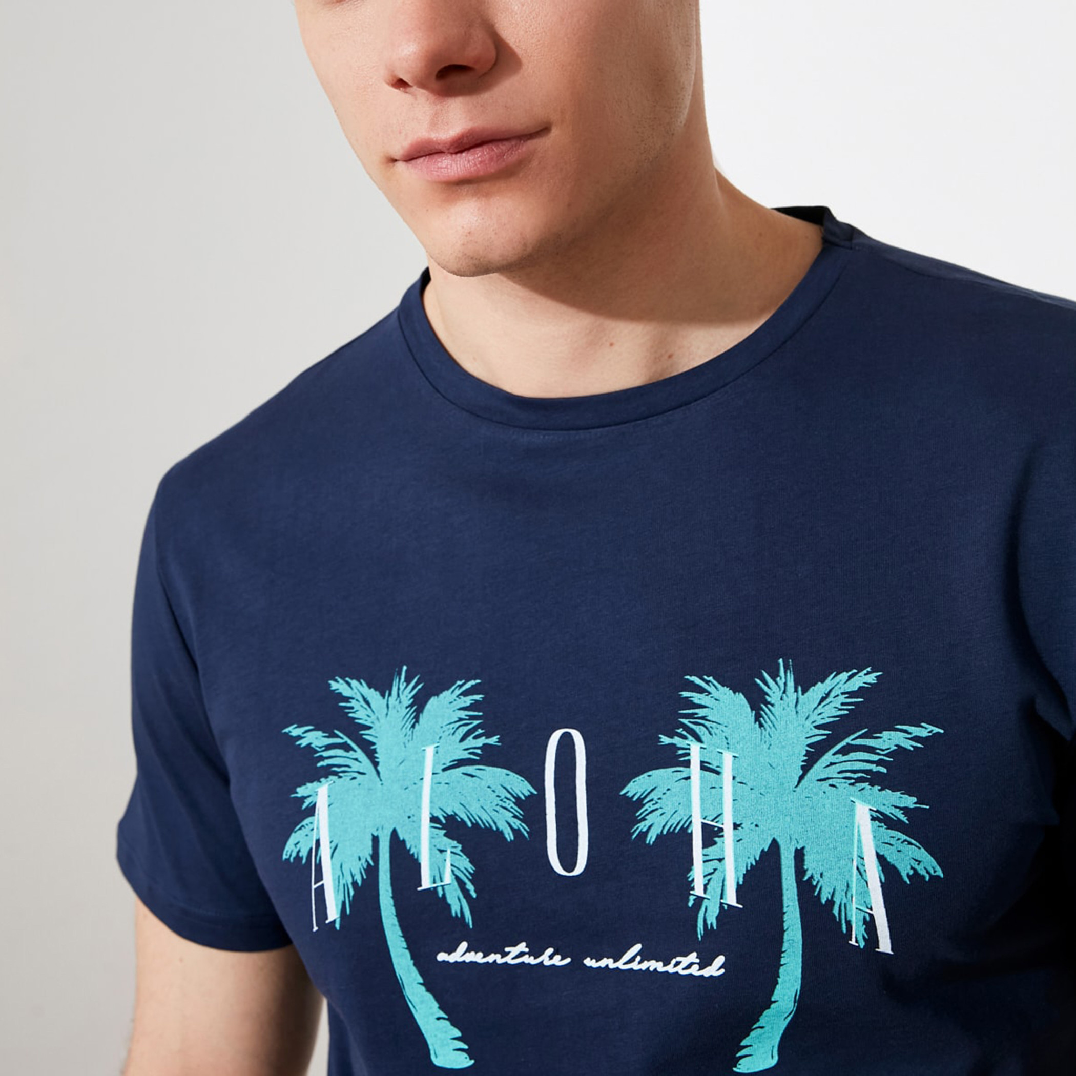 Trendyol Men Printed Crew Neck T-Shirt-men-clothing-tshirtsandpolos-tshirts-image-3