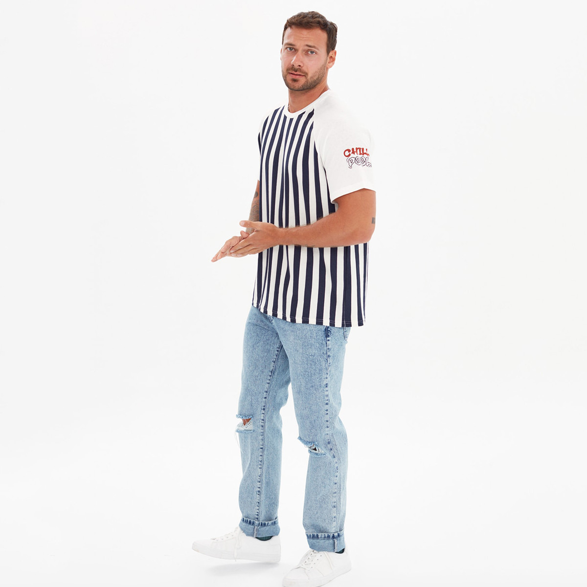Trendyol Men Striped Crew Neck T-Shirt-men-clothing-tshirtsandpolos-tshirts-image-2