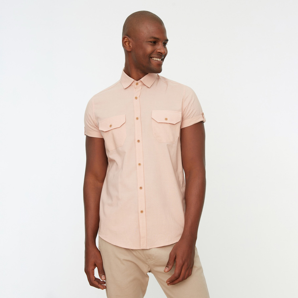 ترينديول قميص وردي بأكمام قصيرة بياقة وجيب للرجال-men-clothing-shirts-image-4