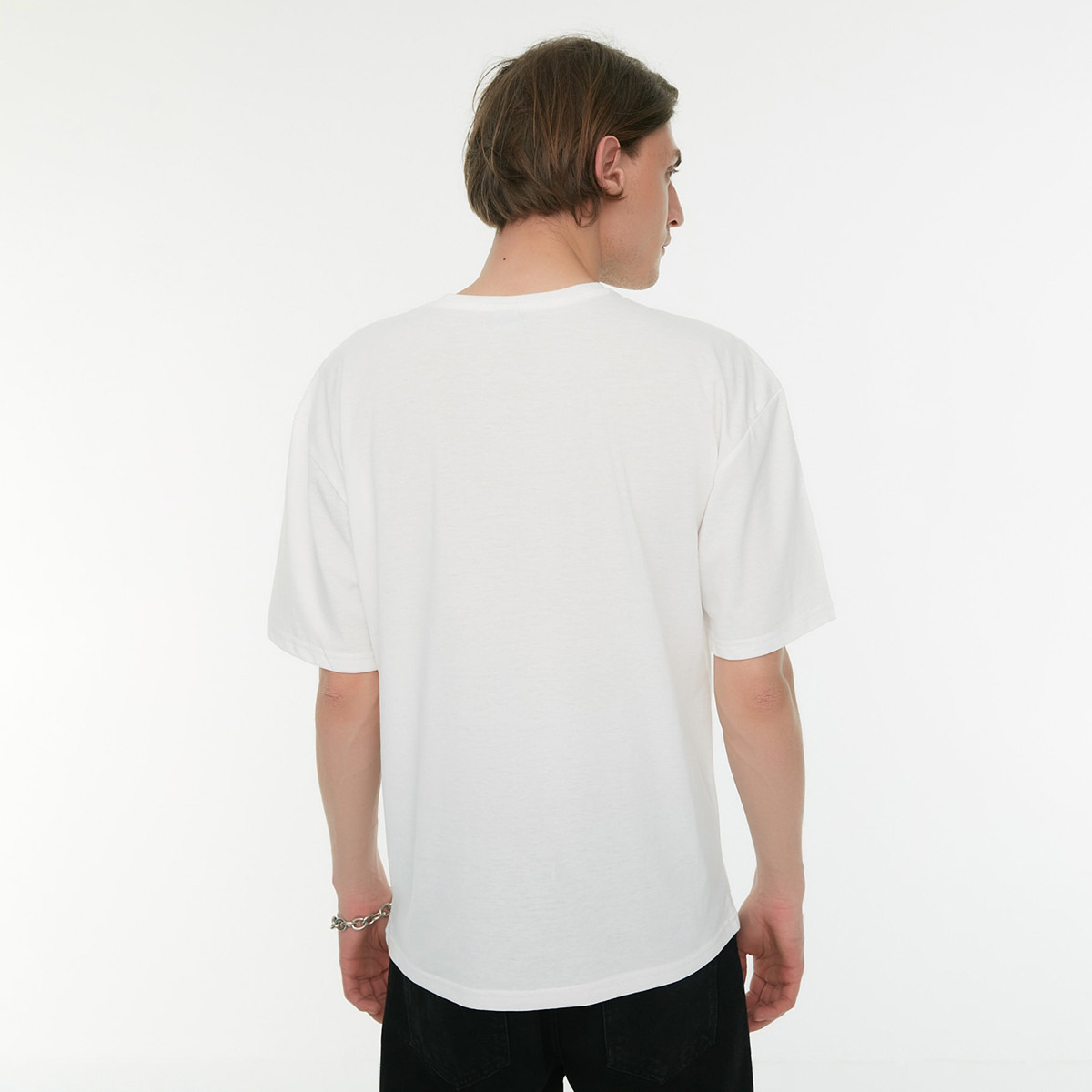 ترينديول تي شيرت أبيض بياقة مستديرة وأكمام قصيرة مطبوعة للرجال-men-clothing-tshirtsandpolos-tshirts-image-5