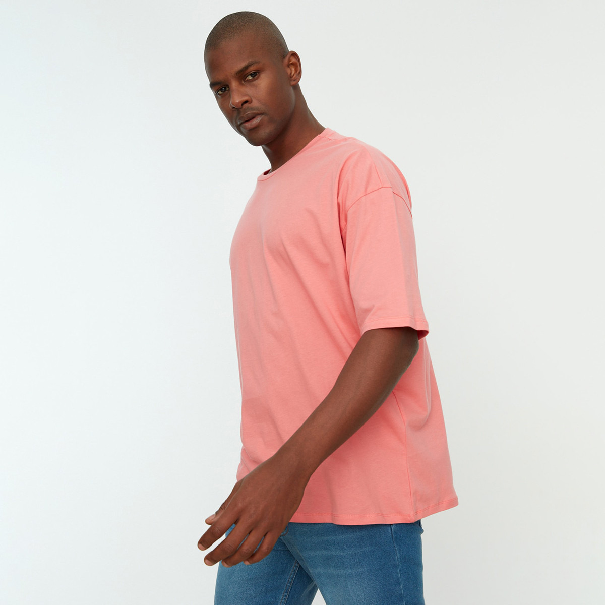 تي شيرت ترينديول للرجال برقبة دائرية مطبوعة باللون الوردي-men-clothing-tshirtsandpolos-tshirts-image-3