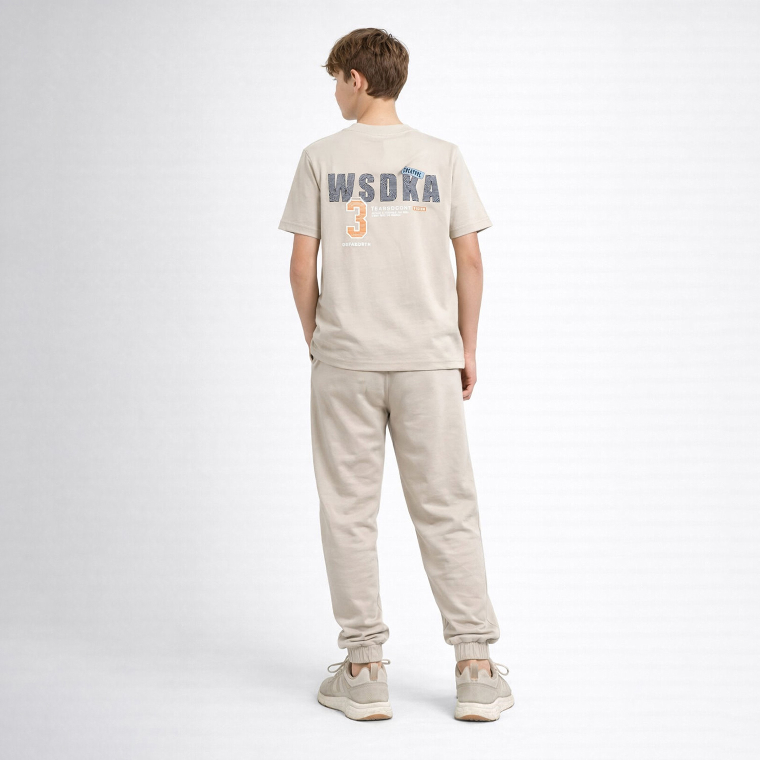 طقم تيشيرت بأكمام قصيرة مع بنطلون جوجر من كول آند كول-boys-clothing-setsandcoords-image-2