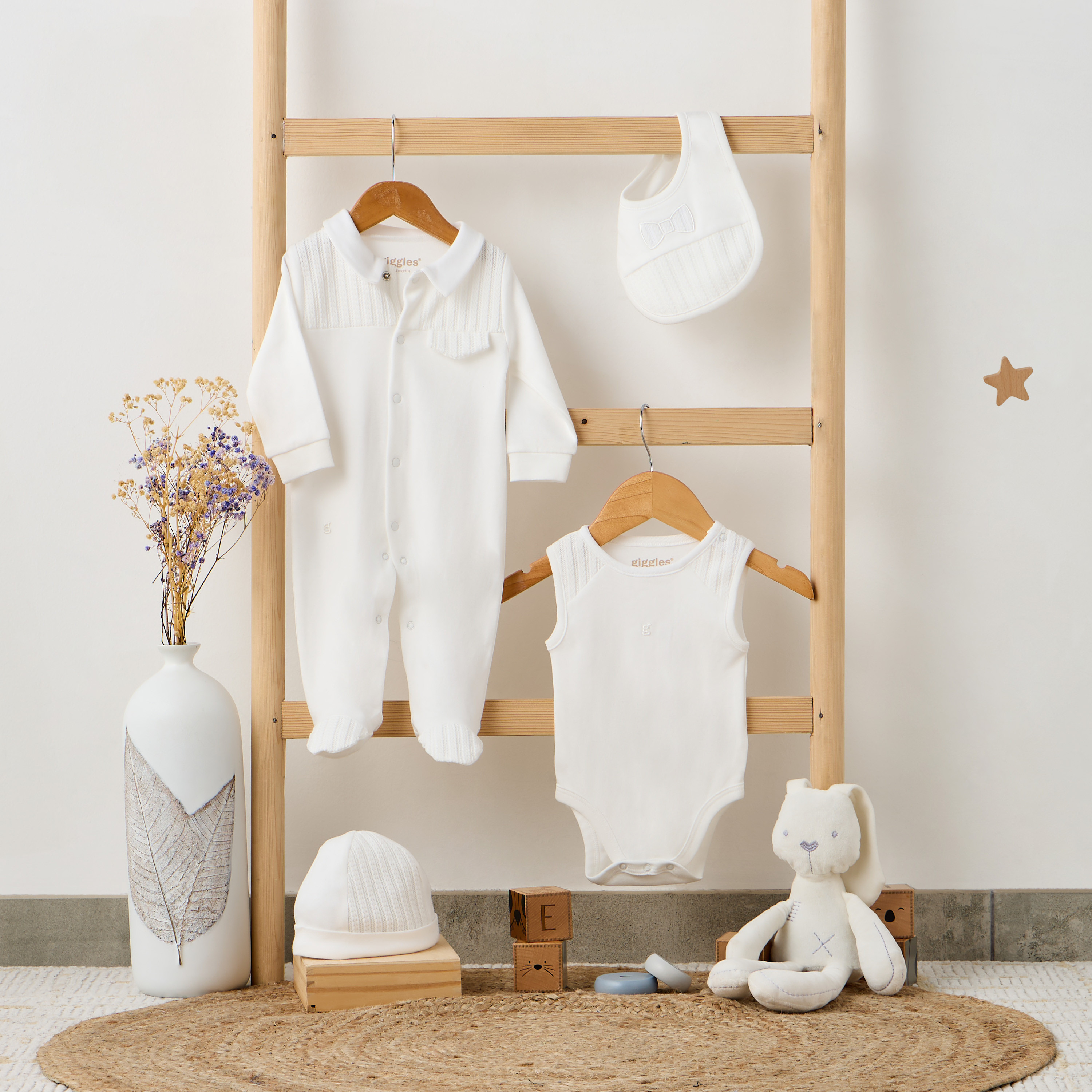 Giggles 4-Piece Boys Gift Set - Cotton - Sleepsuit, Cap, Bodysuit - Textured-baby-boys-clothing-setsandcoords-image-10