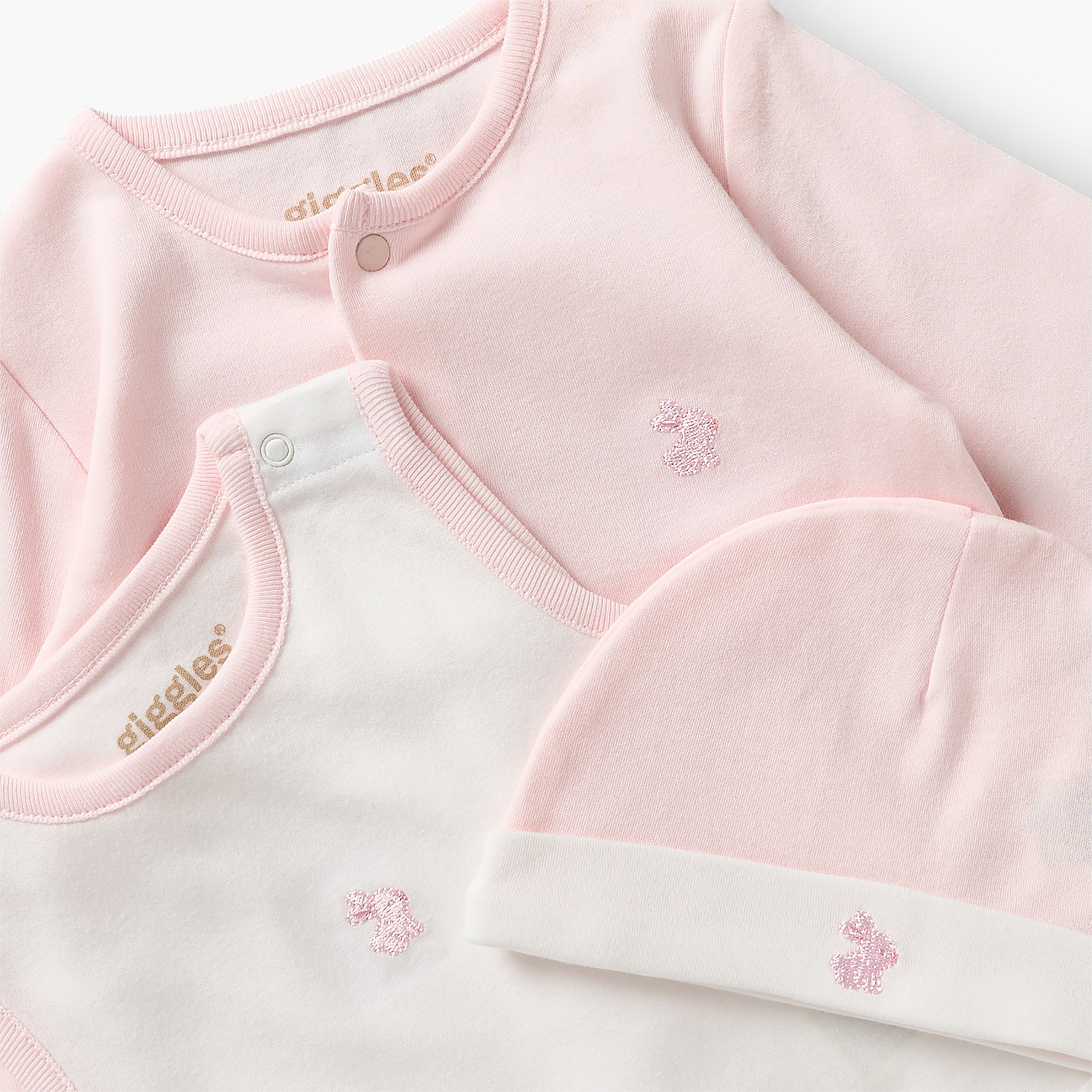 طقم هدايا ملابس مطرز من جيجلز - 6 قطع-baby-girls-clothing-setsandcoords-image-9