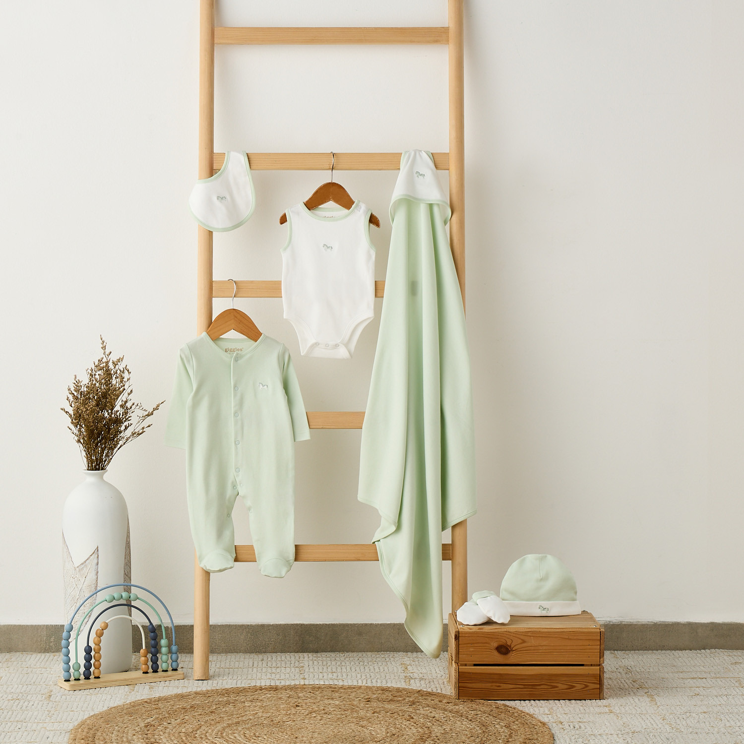 طقم هدايا ملابس بتطريز خيل من جيجلز - 6 قطع-baby-boys-clothing-setsandcoords-image-12