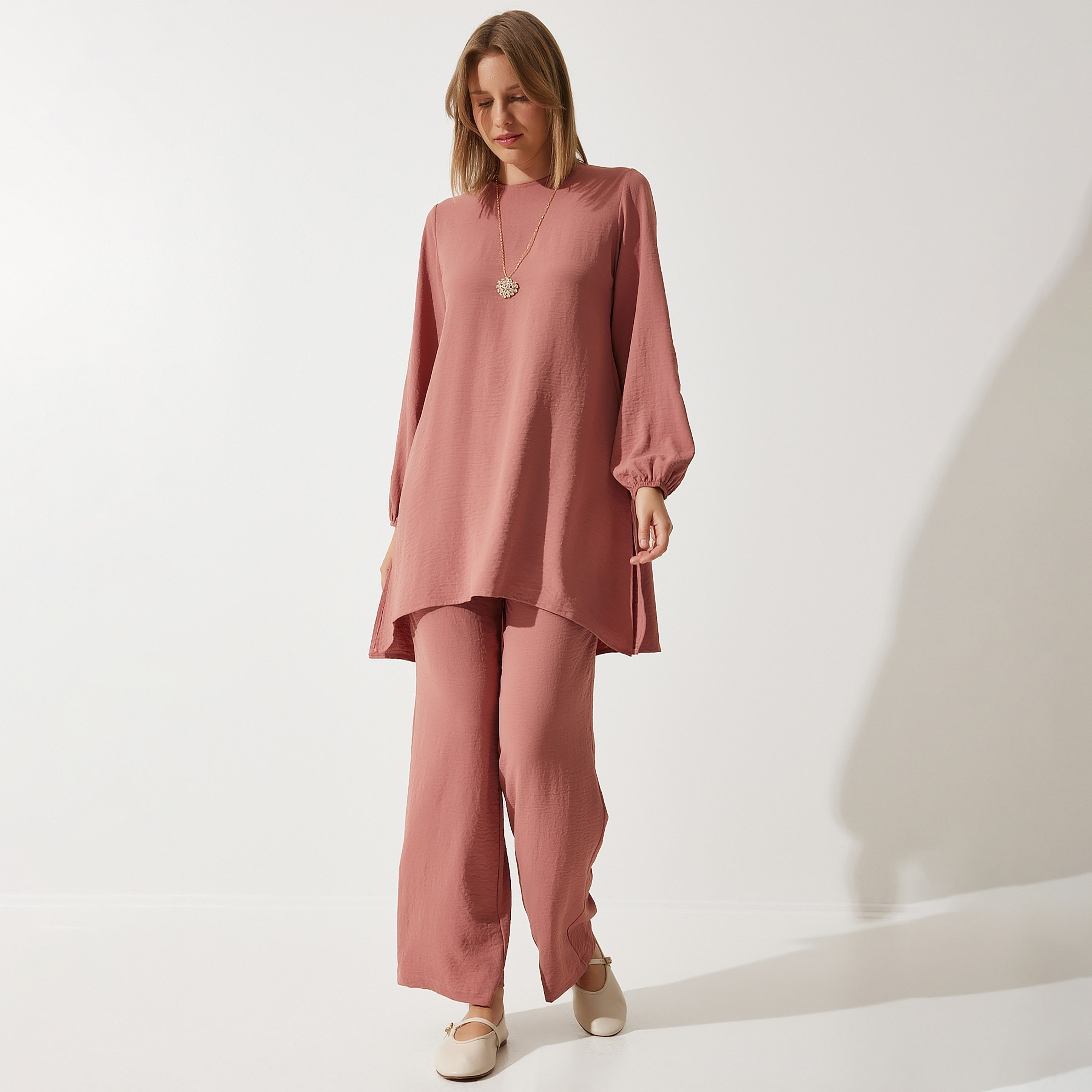 تونيك برقبة مستديرة من Happiness Istanbul ومجموعة Palazzo Knitted Women's Co-Ord-women-clothing-coordsets-image-1