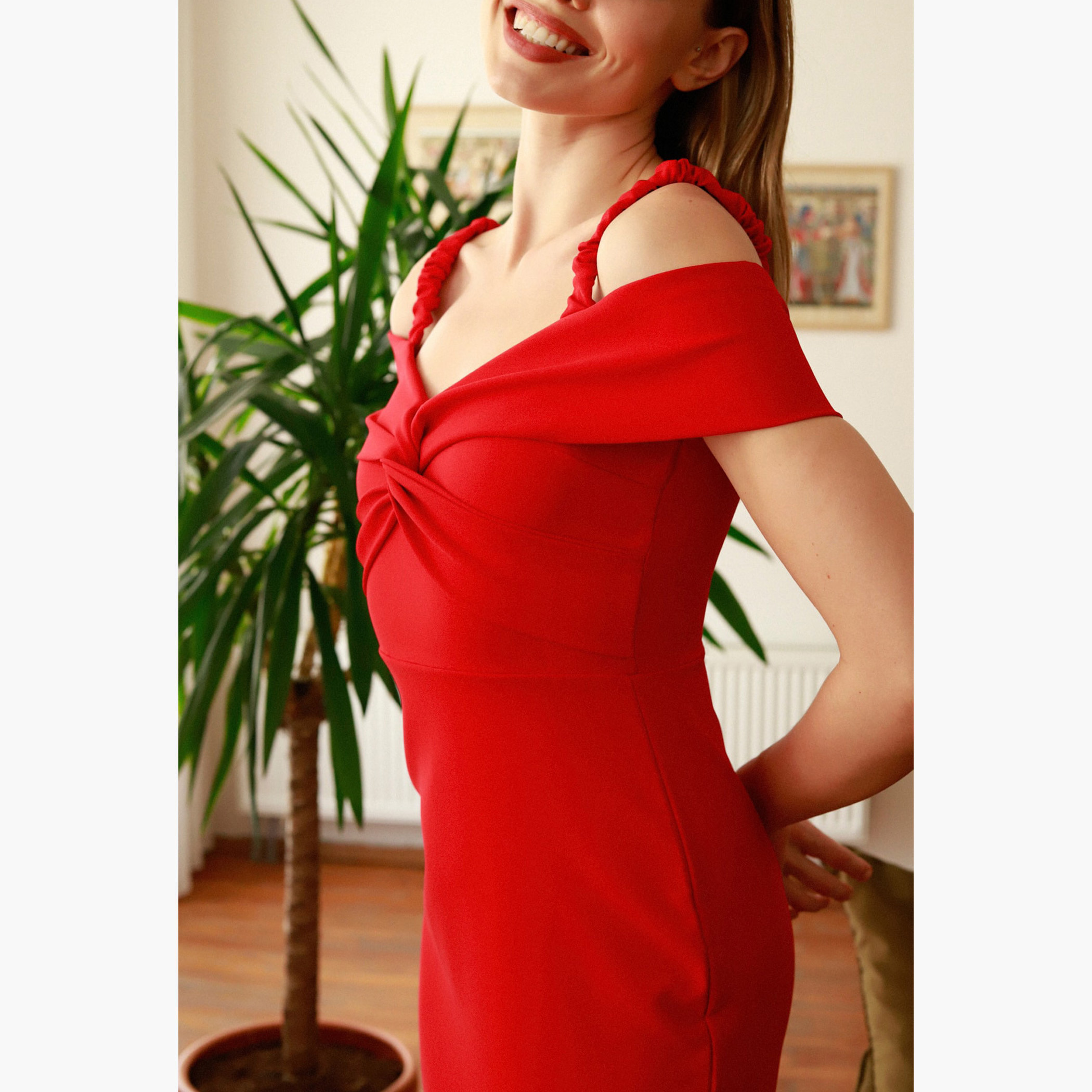 فستان شيث ميدي بأكتاف مكشوفة من ترينديول-women-clothing-dresses-image-4