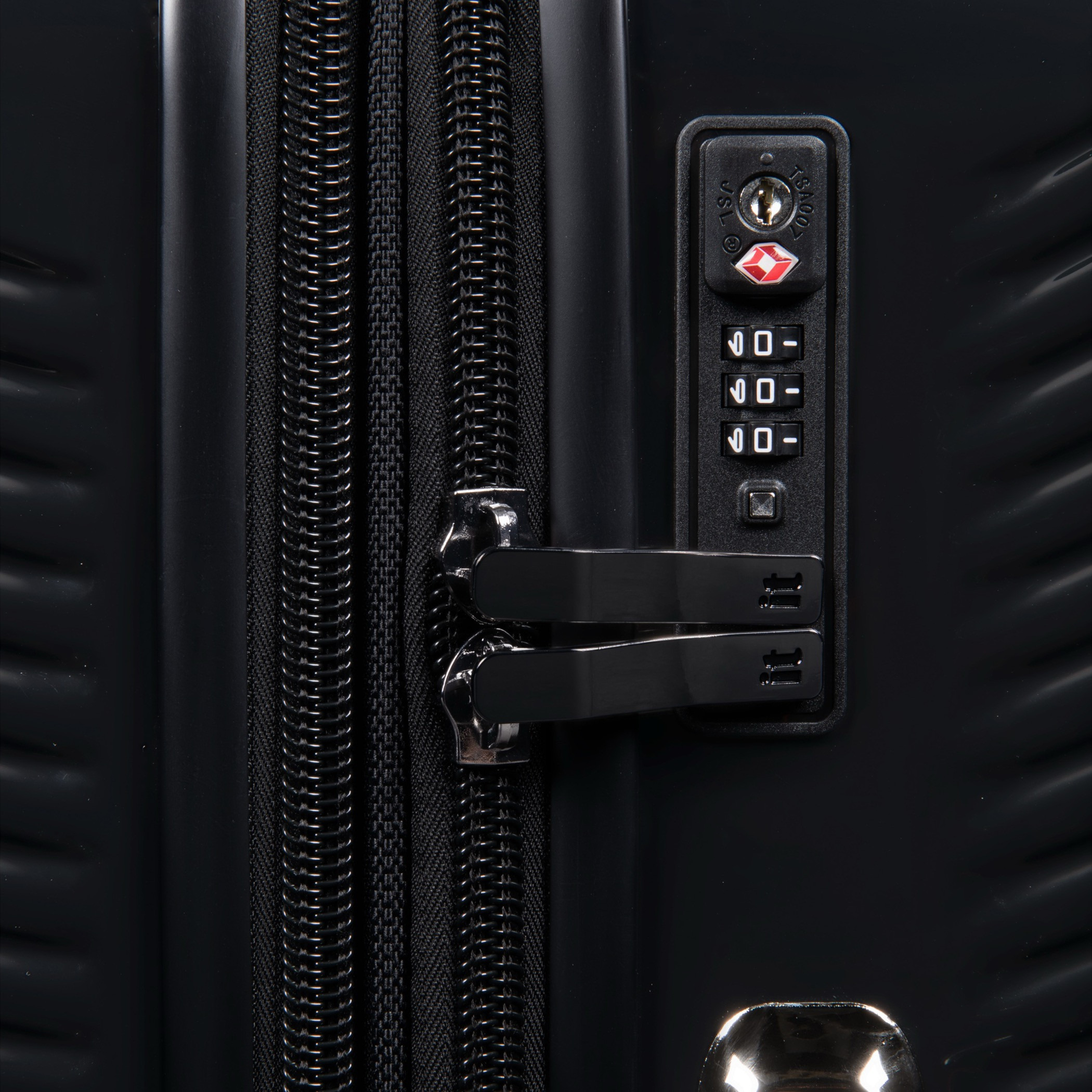 IT Textured Hardcase Luggage Trolley with Retractable Handle - 28 inches Check-In Bag-travel-luggagesandbags-luggage-image-5