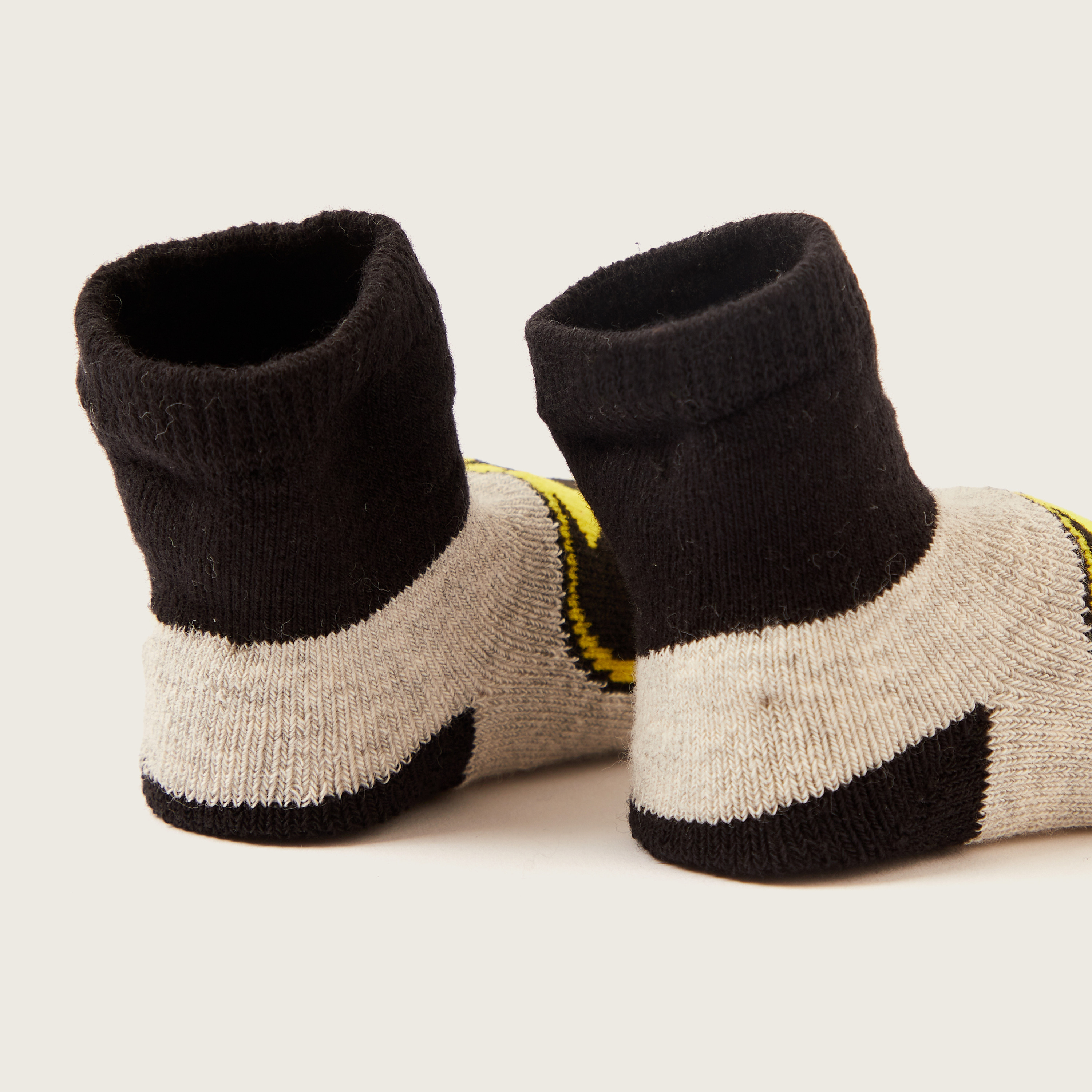 بوت بارز الملمس باتمان بحواف مطاطية-promo_babyshop_Buy3for1_OMN230426-image-4
