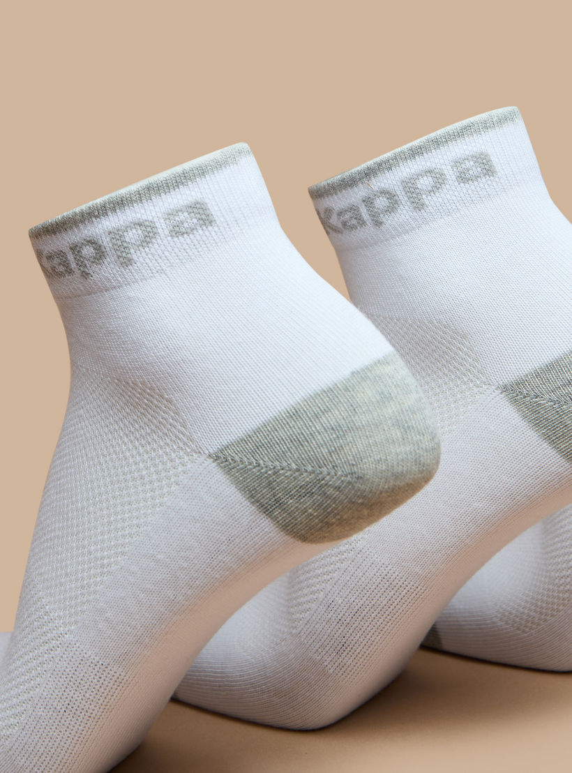 طقم جوارب رياضية 5 أزواج بطول متوسط وطبعات الشعار من كابا-men-socks-image-2