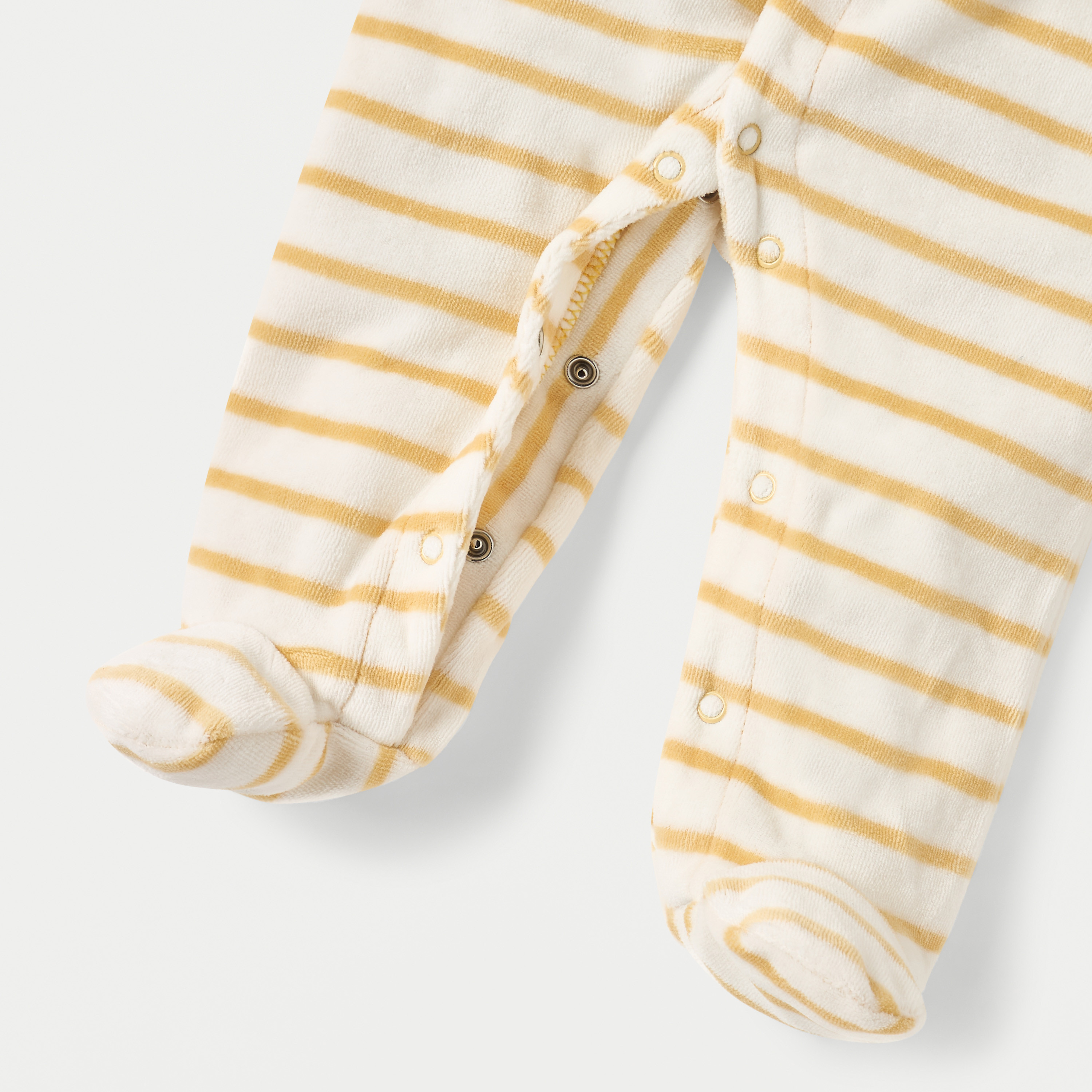 بدلة نوم مخططة مغلقة القدمين بأكمام طويلة من جونيورز-baby-girls-clothing-nightwear-sleepsuits-image-4