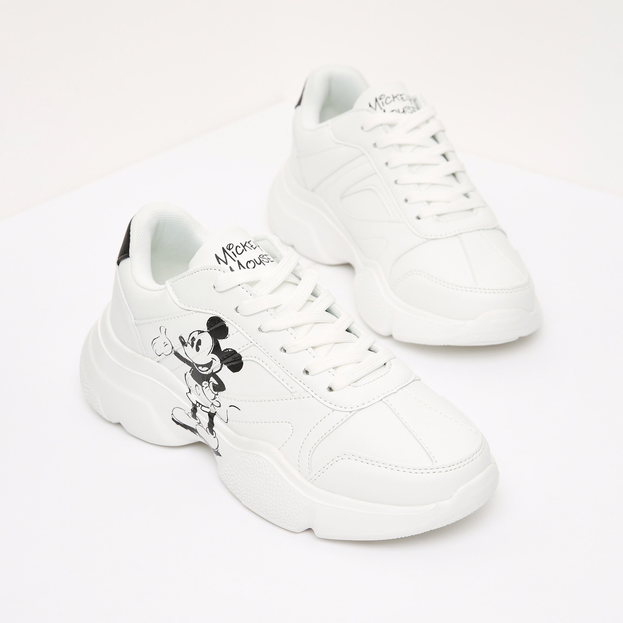 Mens mickey mouse on sale sneakers