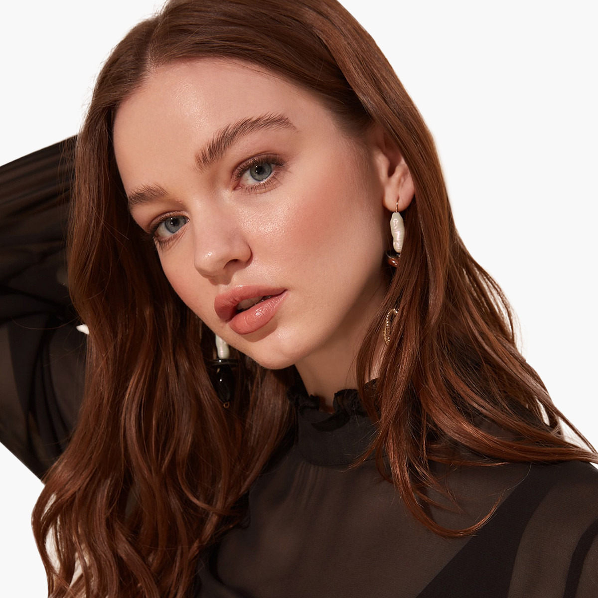 بلوزة شفافة بياقة عالية وأكمام طويلة من ترينديول-women-clothing-shirtsandblouses-blouses-image-8