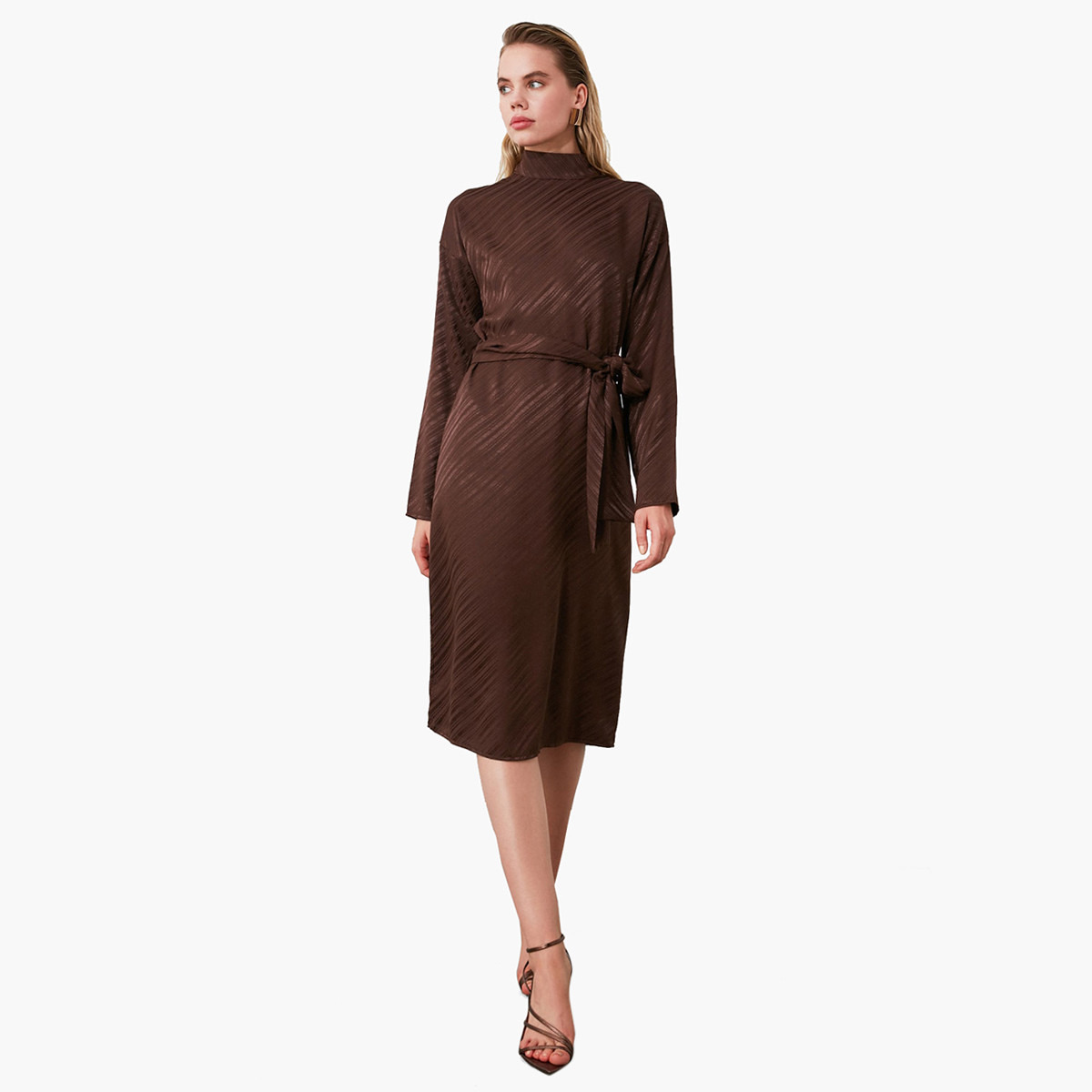 فستان واسع ميدي مقلّم برباط من ترينديول-women-clothing-dresses-image-2