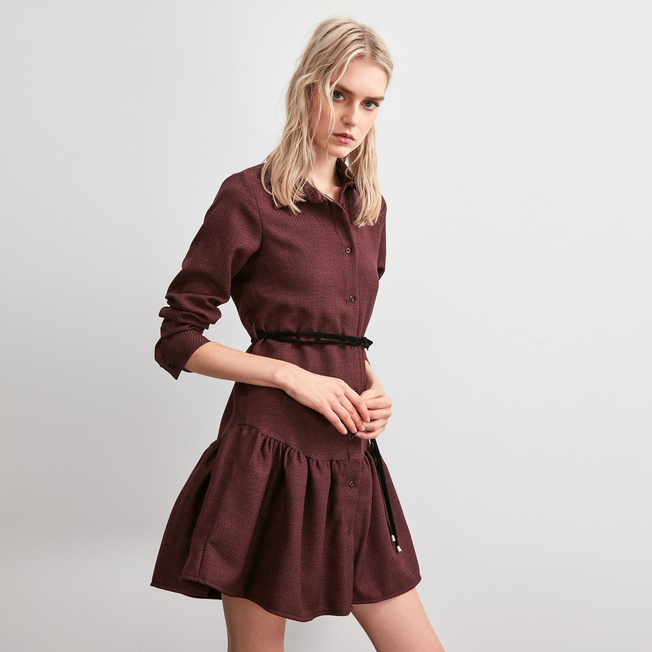 فستان قميص قصير بأكمام مطوية للأعلى وحزام من ترينديول-women-clothing-dresses-image-2