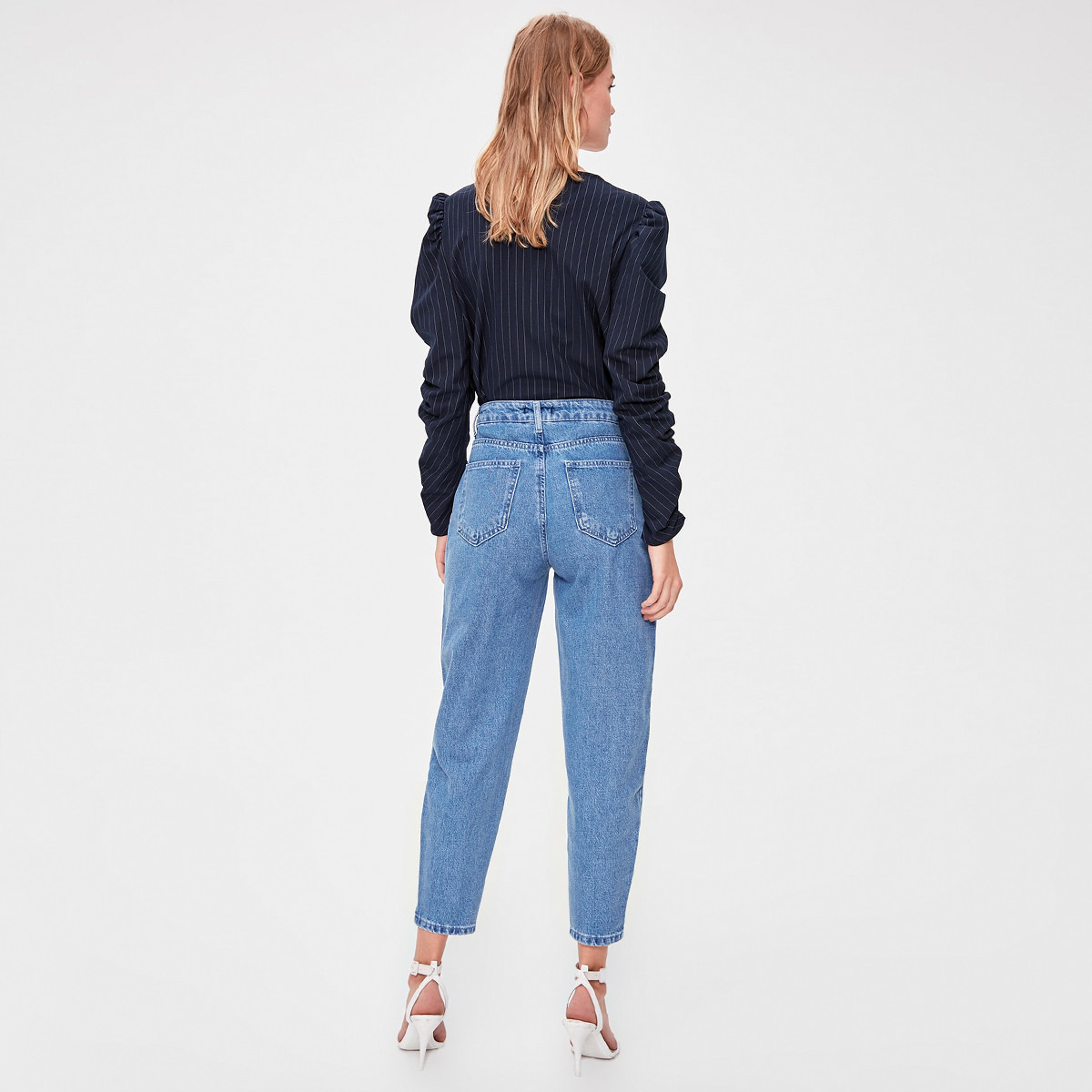 بنطلون جينز بخصر مرتفع بارز الملمس وتفاصيل جيوب من ترينديول-women-clothing-bottoms-jeans-image-5