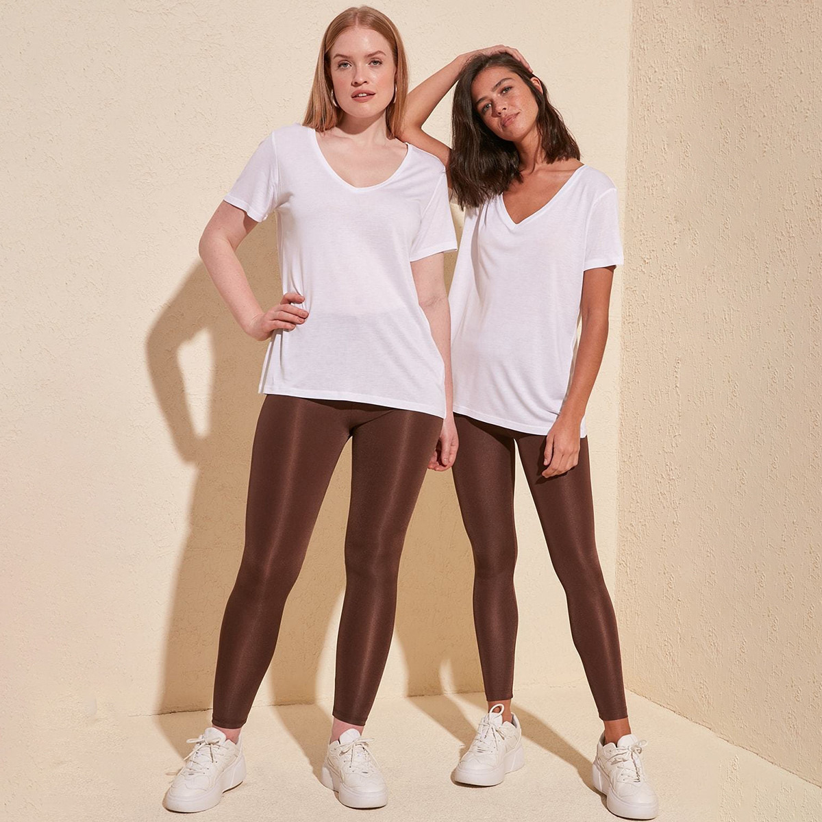 فيرو مودا أزرق تي شيرت-women-clothing-bottoms-leggings-image-1
