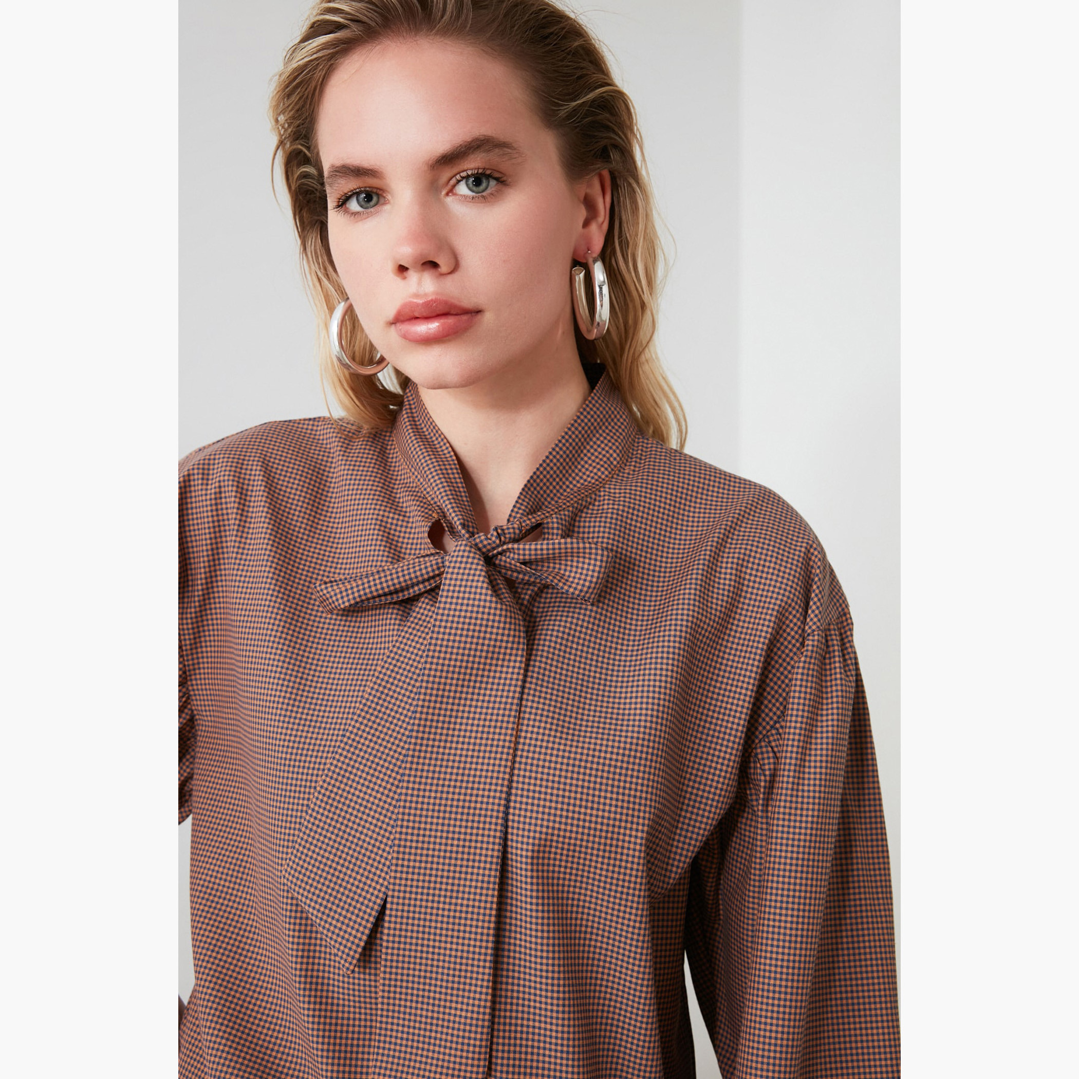 Trendyol Checked Top with Pussy Bow and Long Sleeves-women-clothing-shirtsandblouses-blouses-image-3