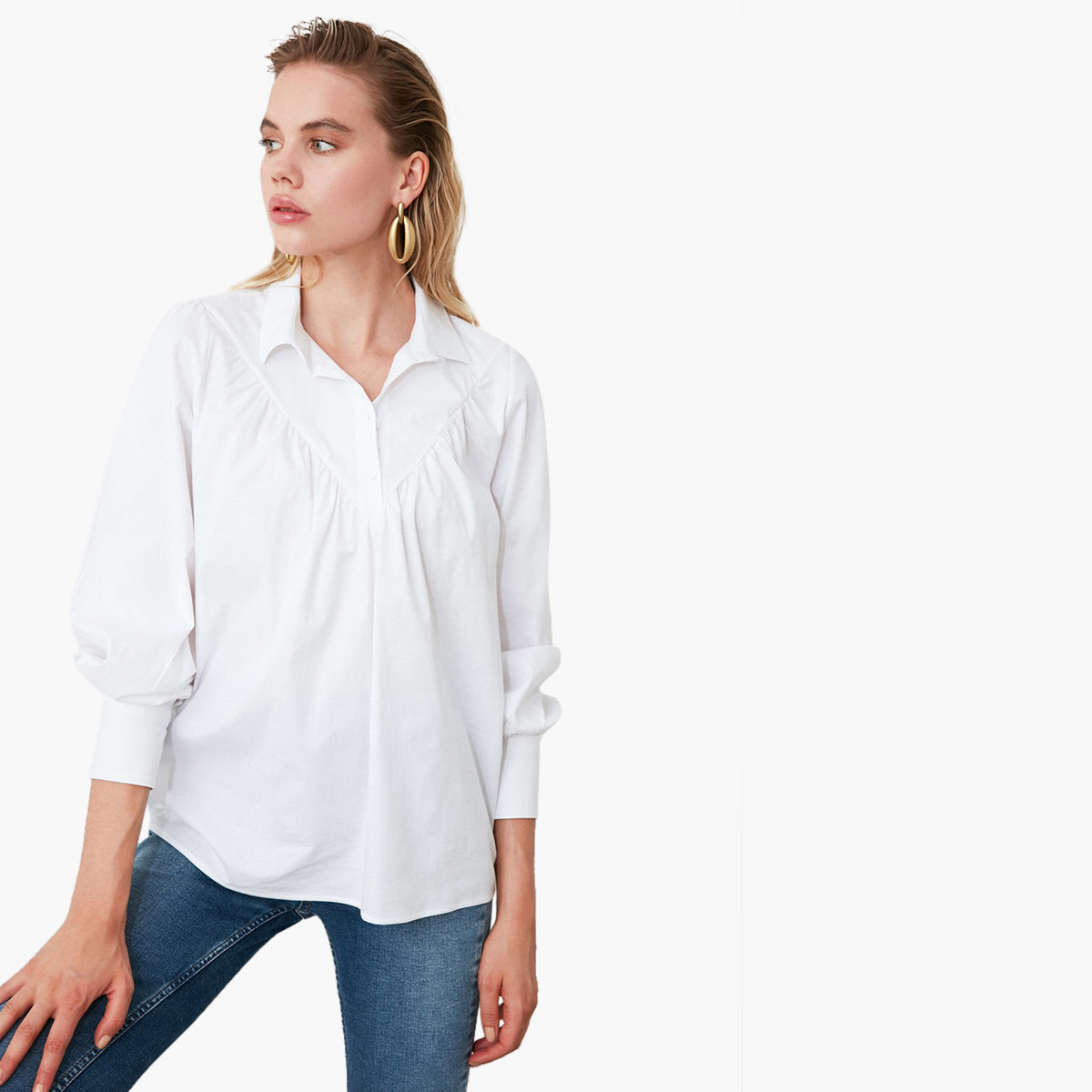 قميص سادة بأكمام طويلة وتفاصيل كشكشة من ترينديول-women-clothing-shirtsandblouses-blouses-image-3