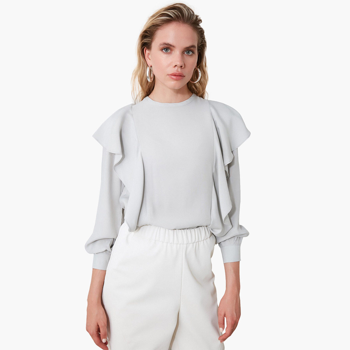 بلوزة بياقة ضيّقة وأكمام طريلة وتفاصيل كشكشة من ترينديول-women-clothing-shirtsandblouses-blouses-image-2