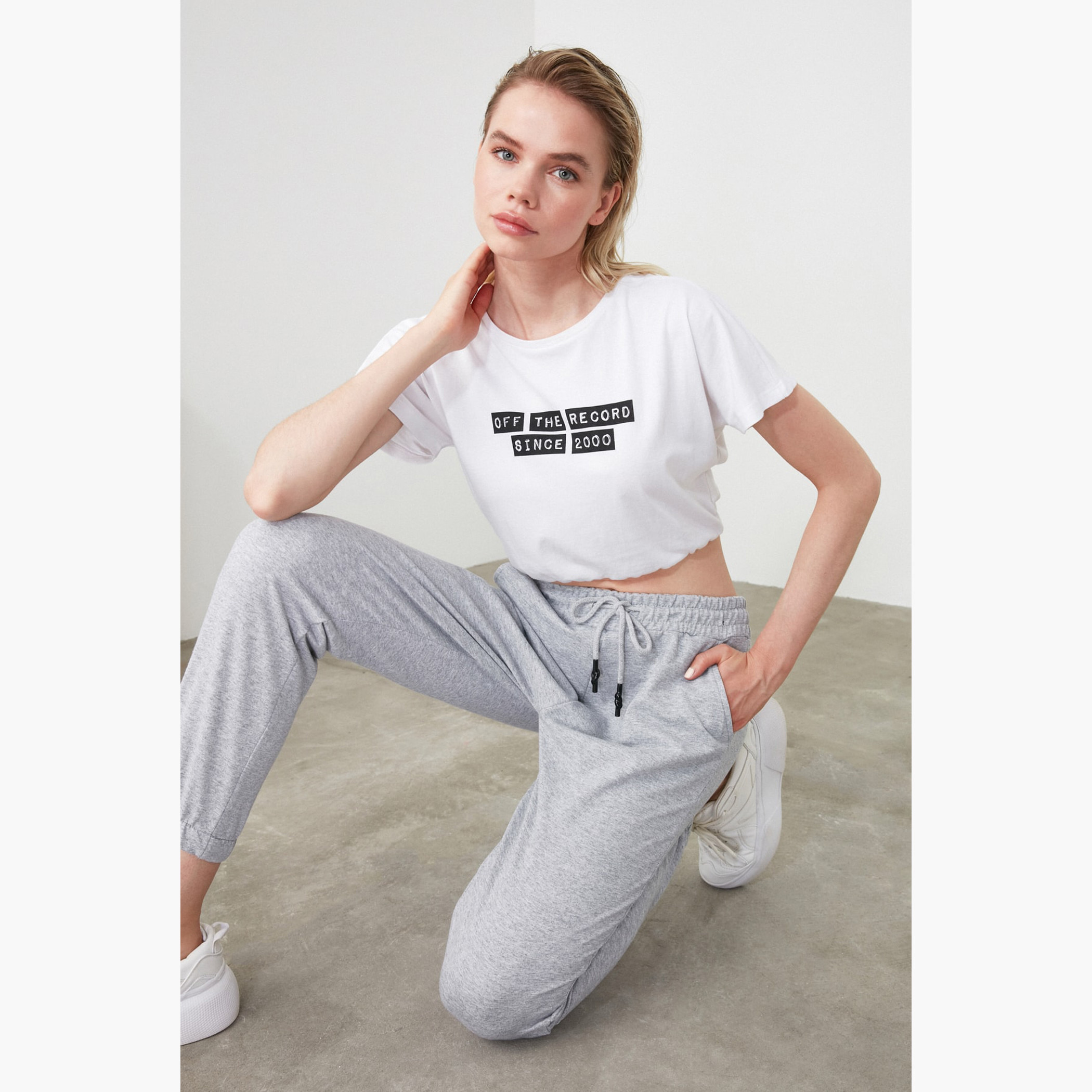 فيرو مودا أزرق تي شيرت-women-clothing-bottoms-joggers-image-3