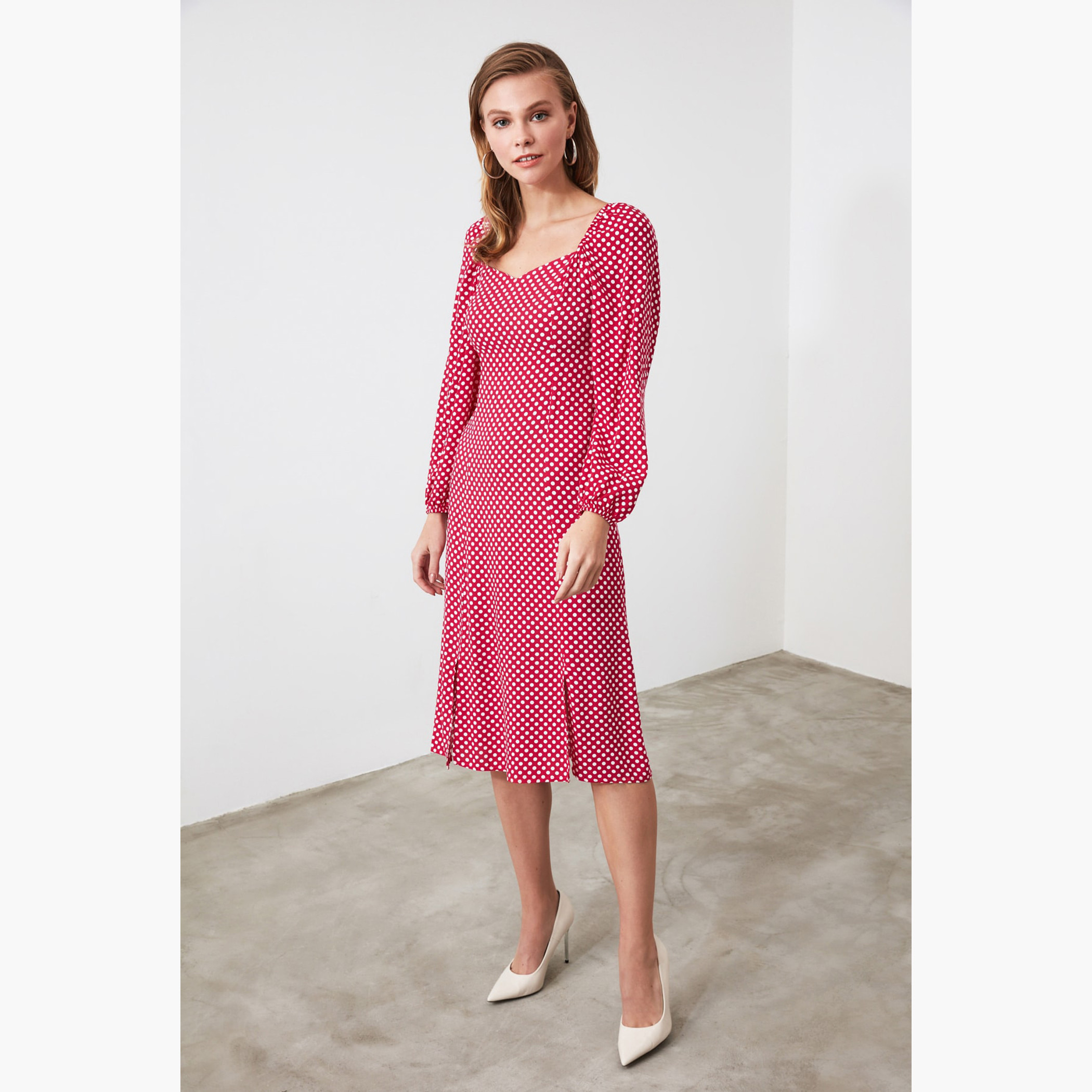 فستان ميدي منقط بياقة معينة الشكل وحزام-women-clothing-dresses-image-3