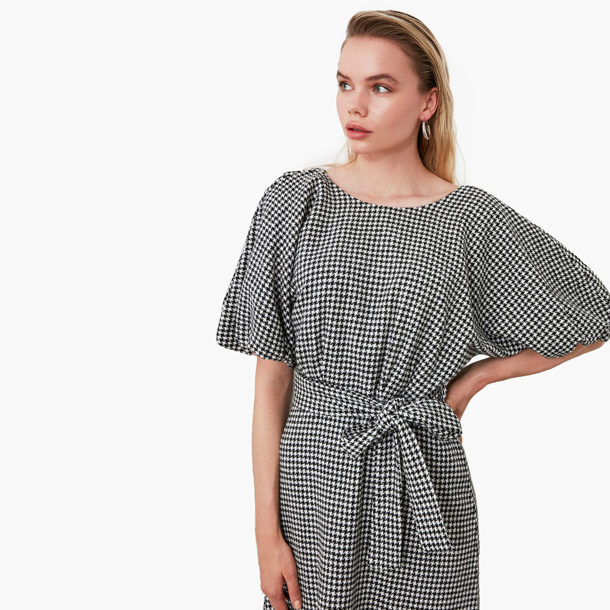 Trendyol Checked Midi Shift Dress with Puff Sleeves-women-clothing-dresses-image-2