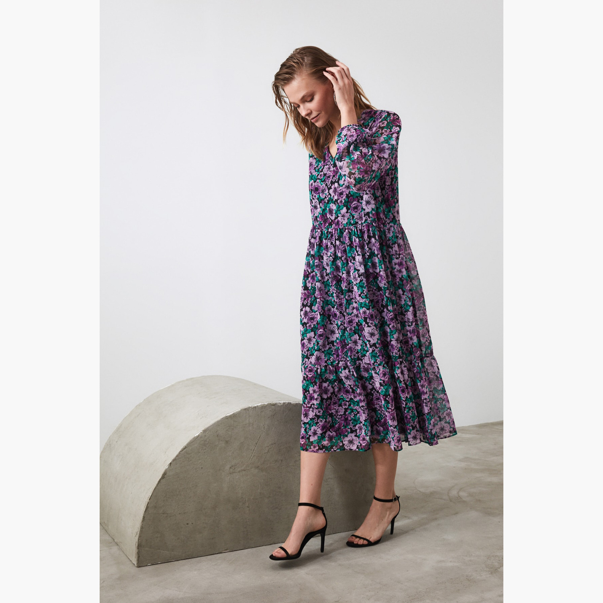 Trendyol Floral Print V-neck Midi A-line Dress with Long Sleeves-women-clothing-dresses-image-3
