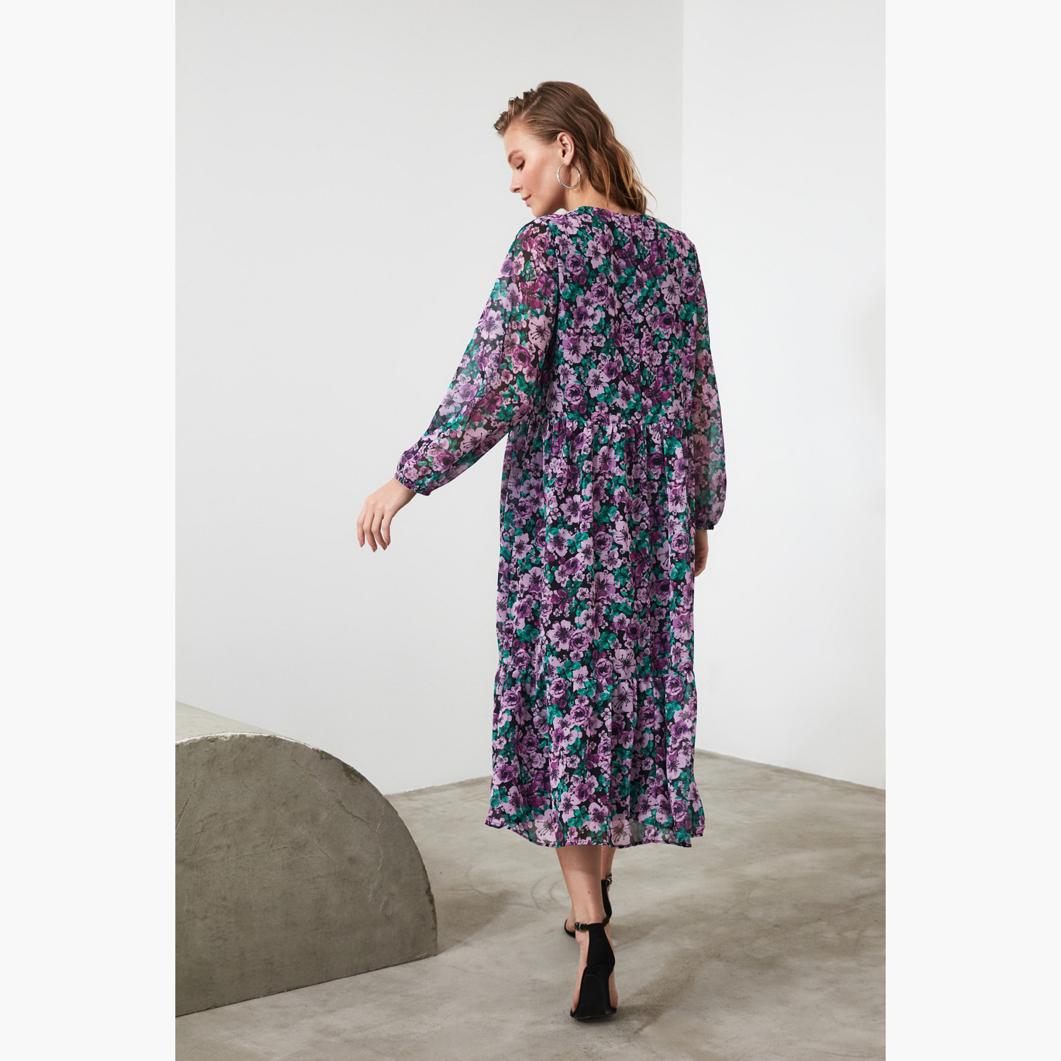 Trendyol Floral Print V-neck Midi A-line Dress with Long Sleeves-women-clothing-dresses-image-5