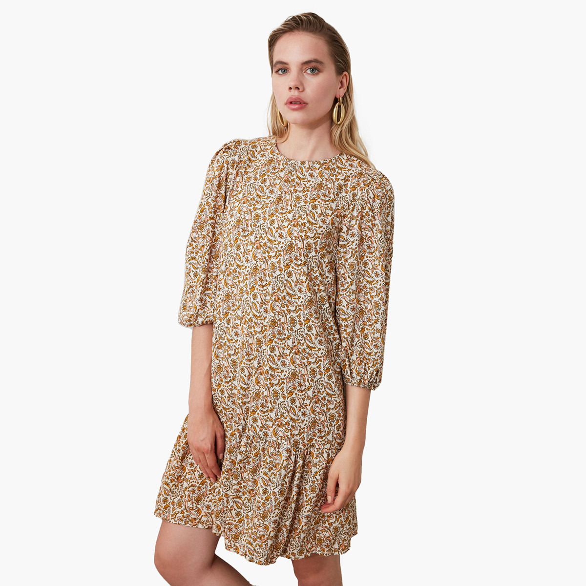 فستان واسع قصير بأكمام 3/4 و طبعات من ترينديول-women-clothing-dresses-image-1