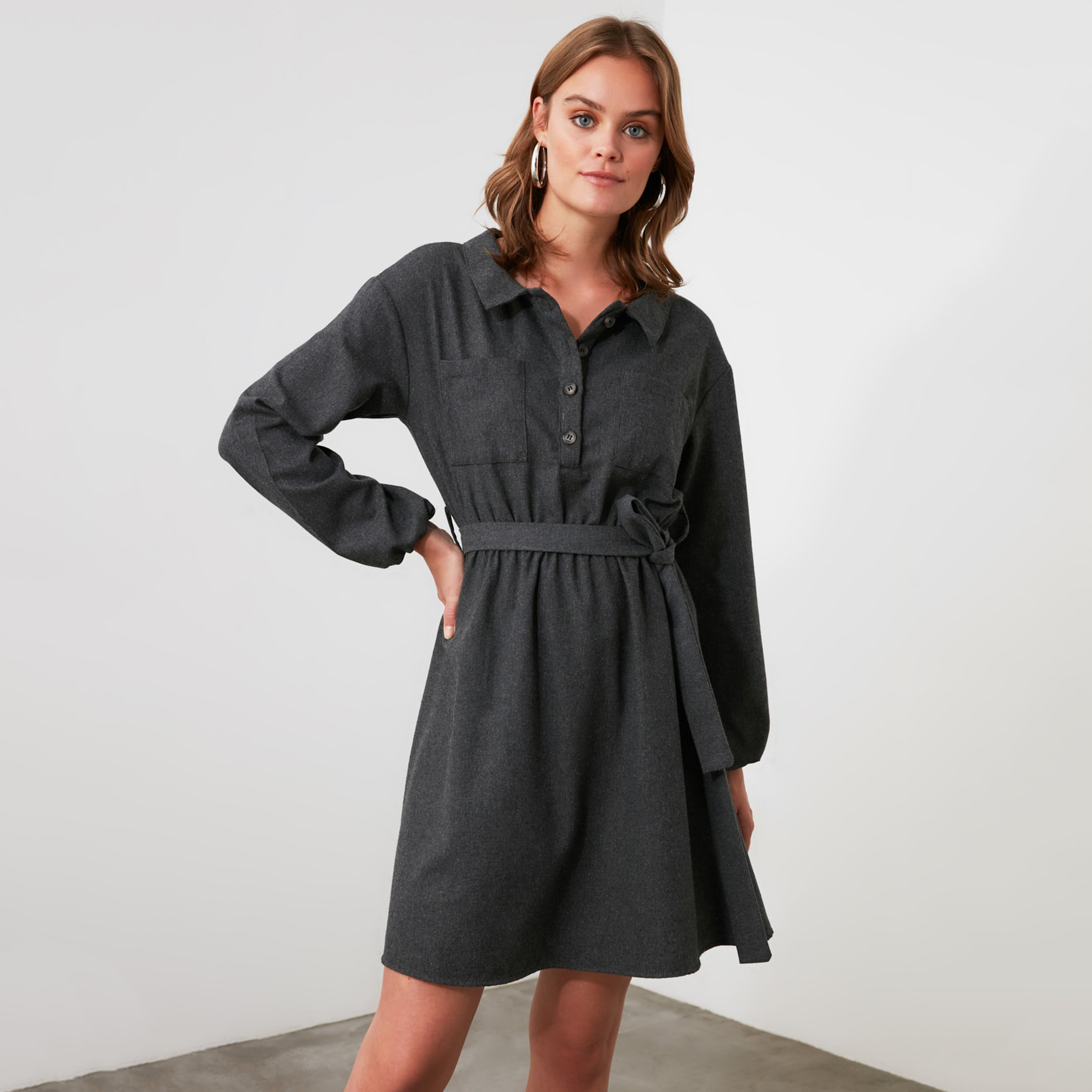 ترينديول أسود قصير فستان-women-clothing-dresses-image-1