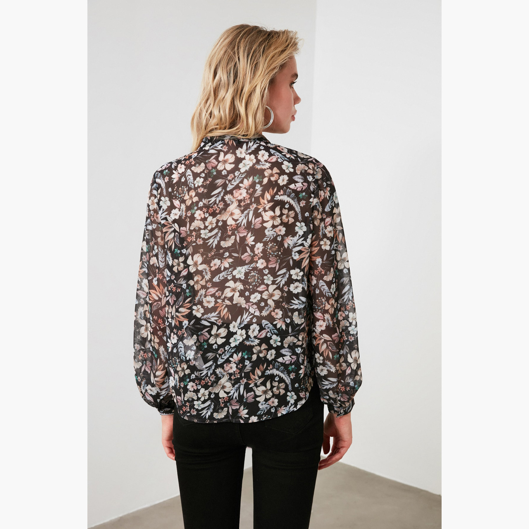 Trendyol V-Neck Collared Shirt with Long Sleeves-women-clothing-shirtsandblouses-blouses-image-3