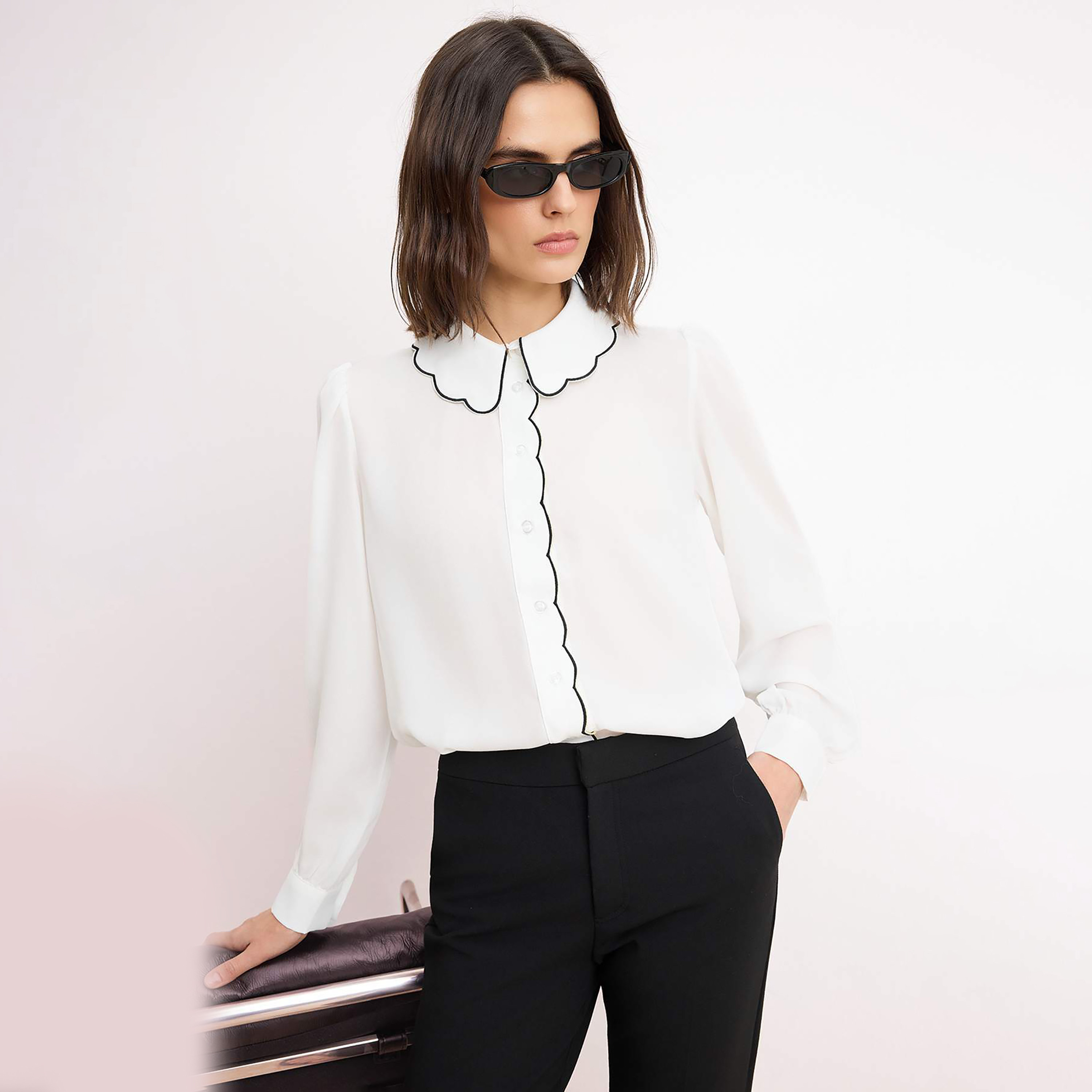 White Contrast Embroidered Peter Pan Collar Women's Shirt-women-clothing-shirtsandblouses-shirts-image-2