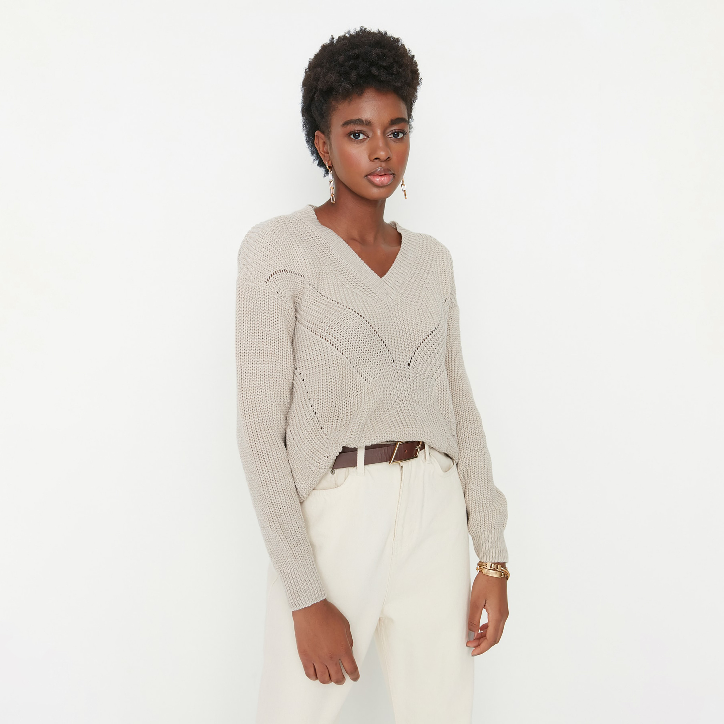 بلوفر حريمي بيج بملمس مضلع وأكمام ساقطة من تريندyol ميلا-women-winterwear-cardigansandjumpers-jumpers-image-5