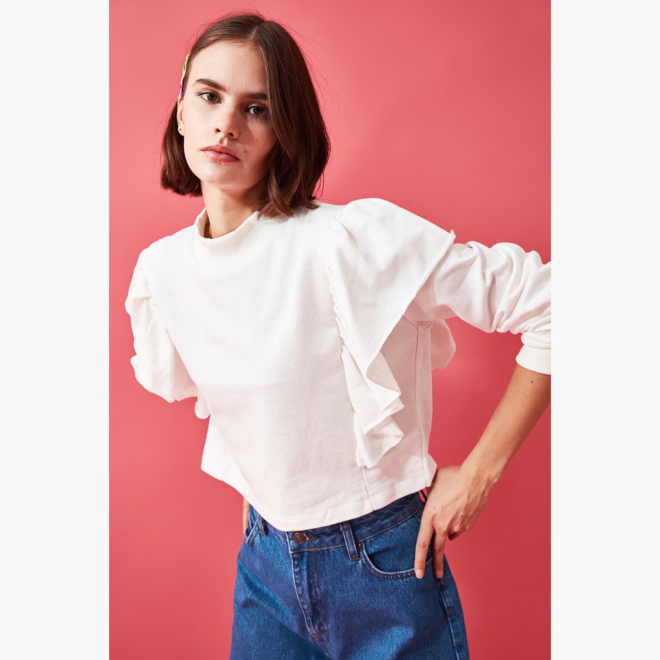 Trendyol Crop Top with Long Sleeves and Ruffle Detail-women-clothing-shirtsandblouses-blouses-image-2