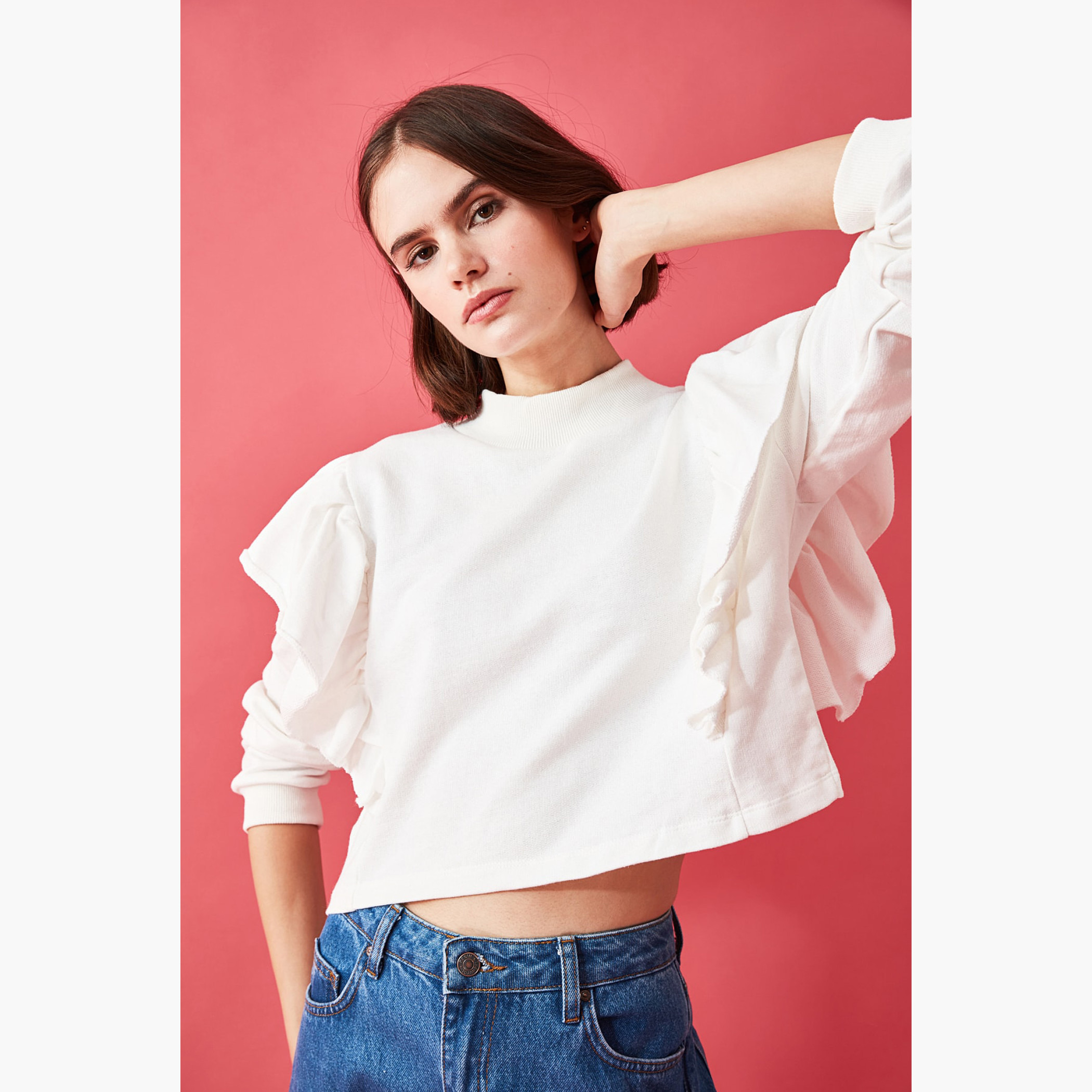 Trendyol Crop Top with Long Sleeves and Ruffle Detail-women-clothing-shirtsandblouses-blouses-image-1